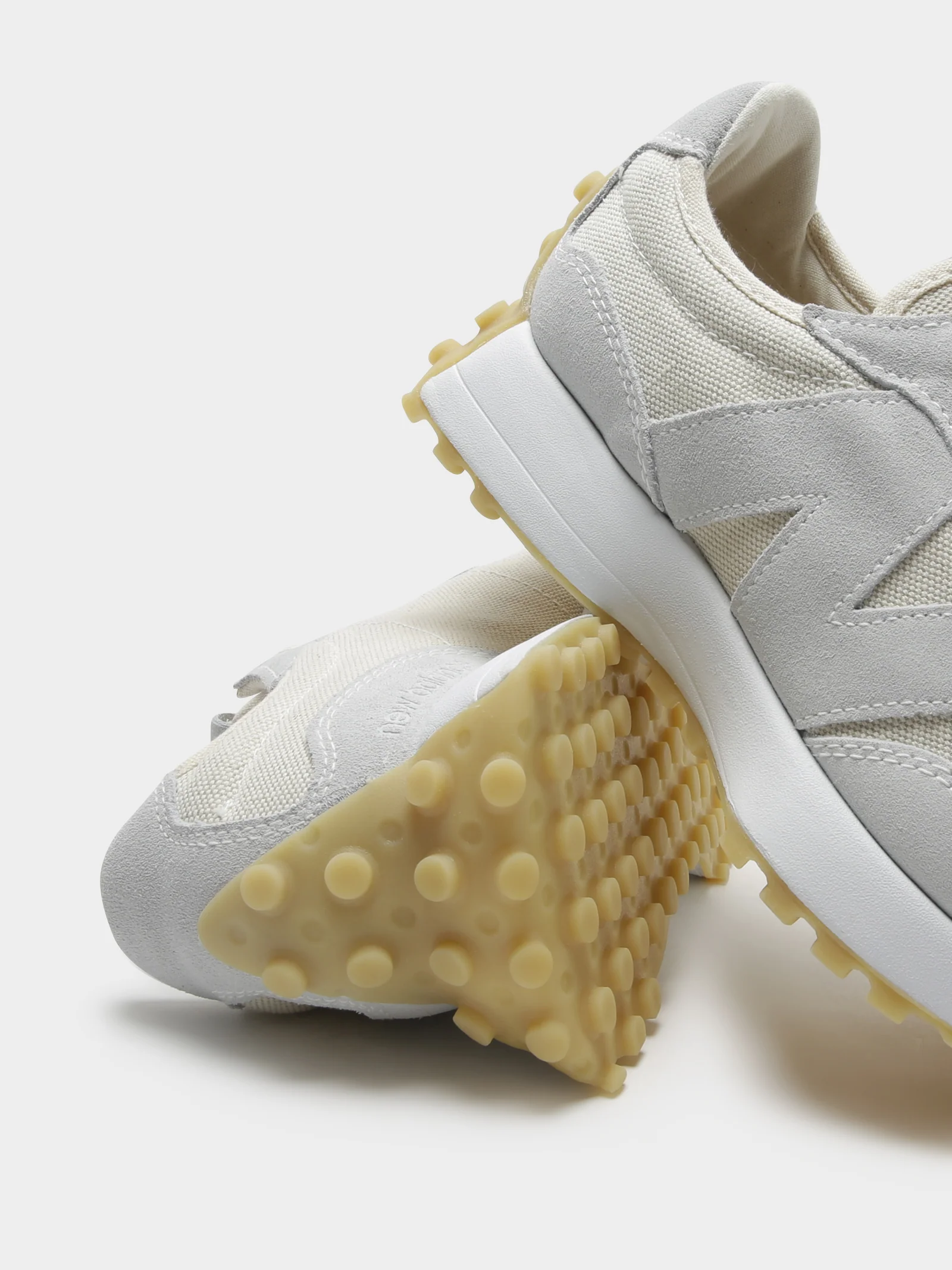 Womens 327 Sneakers - Image 6