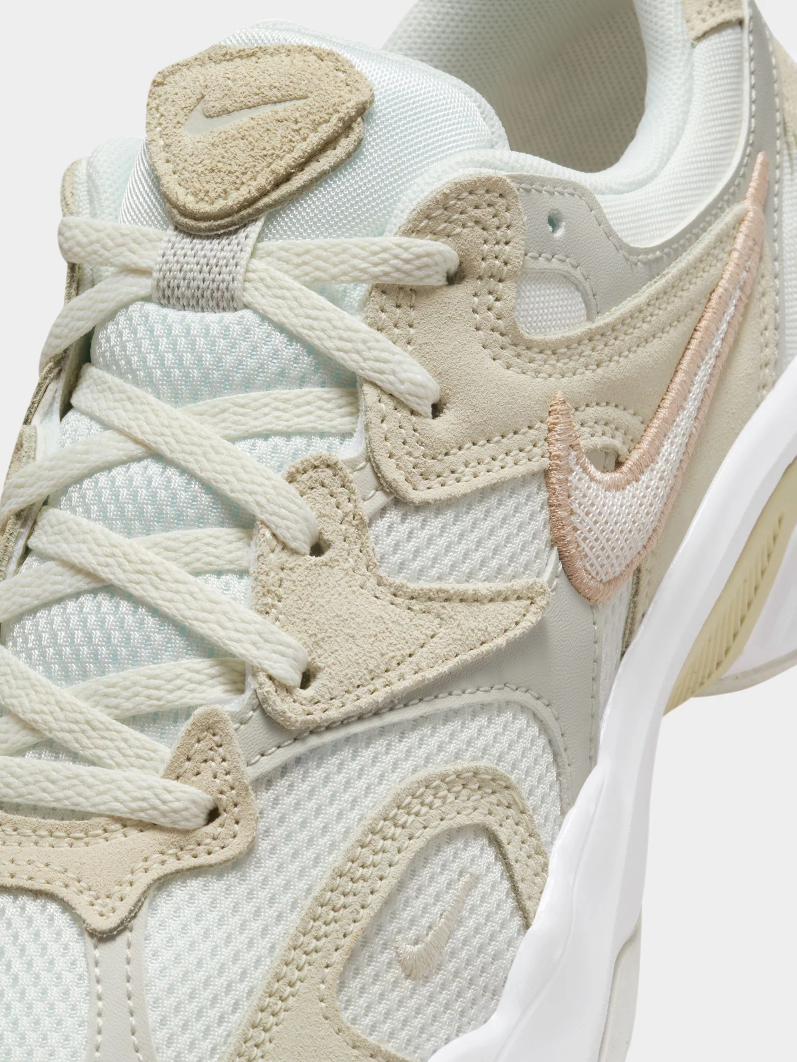 Womens AL8 Sneakers - Image 3