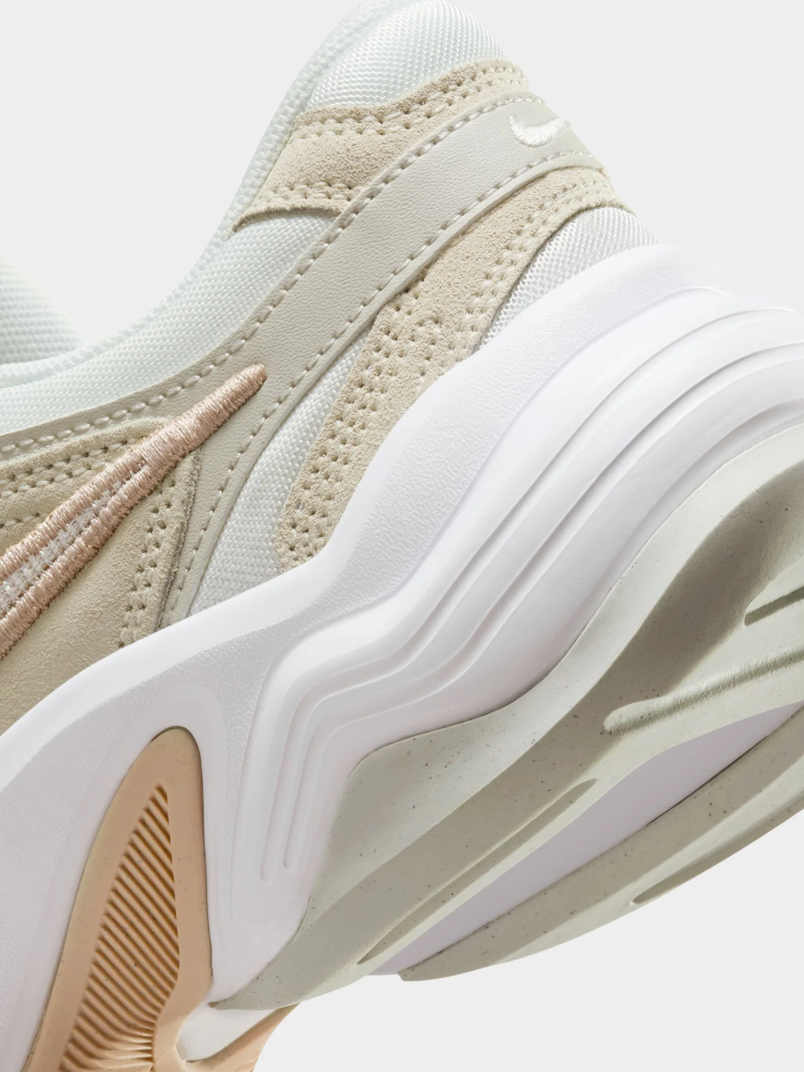 Womens AL8 Sneakers - Image 4
