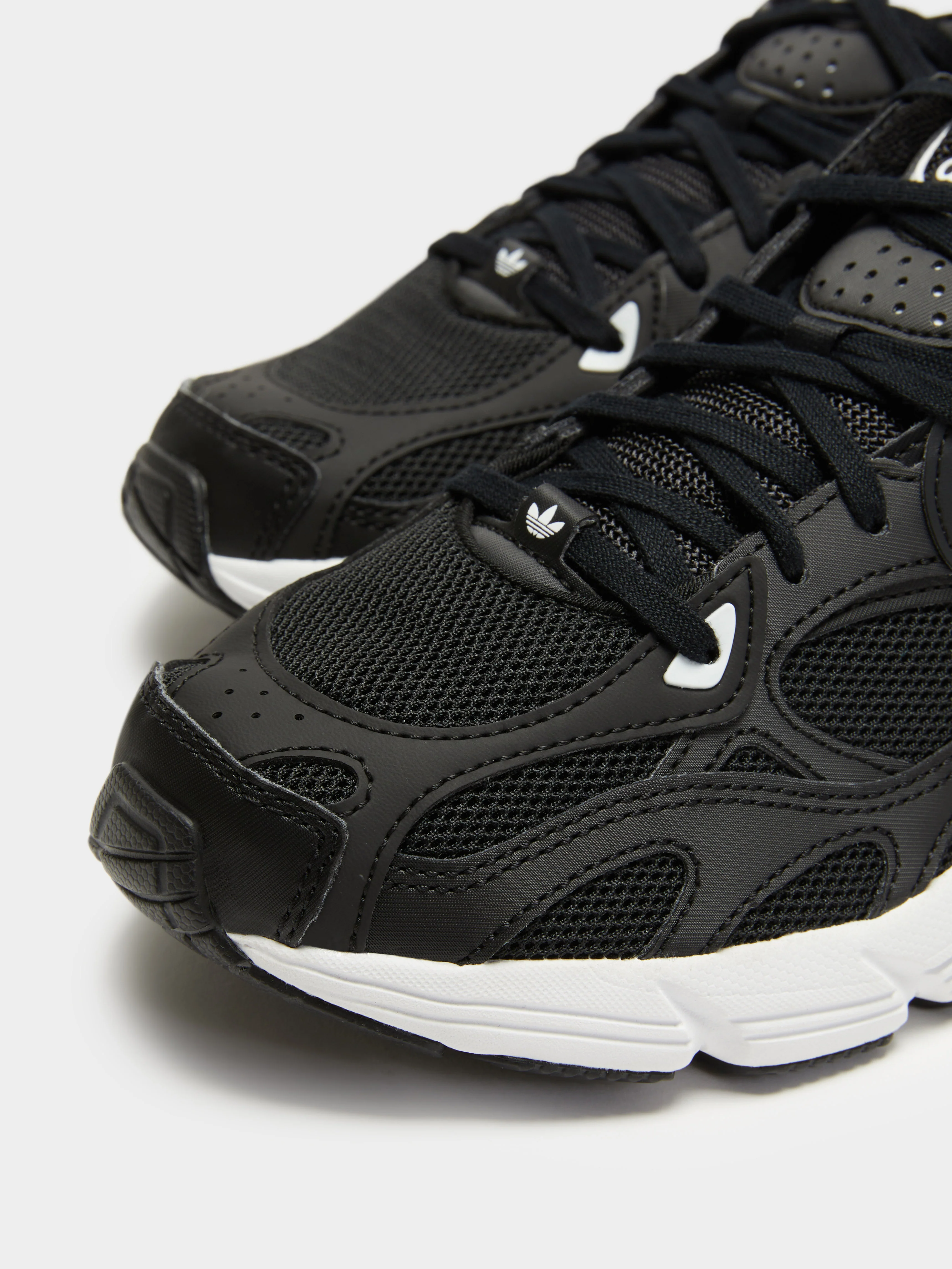 Womens Astir Sneakers - Image 5