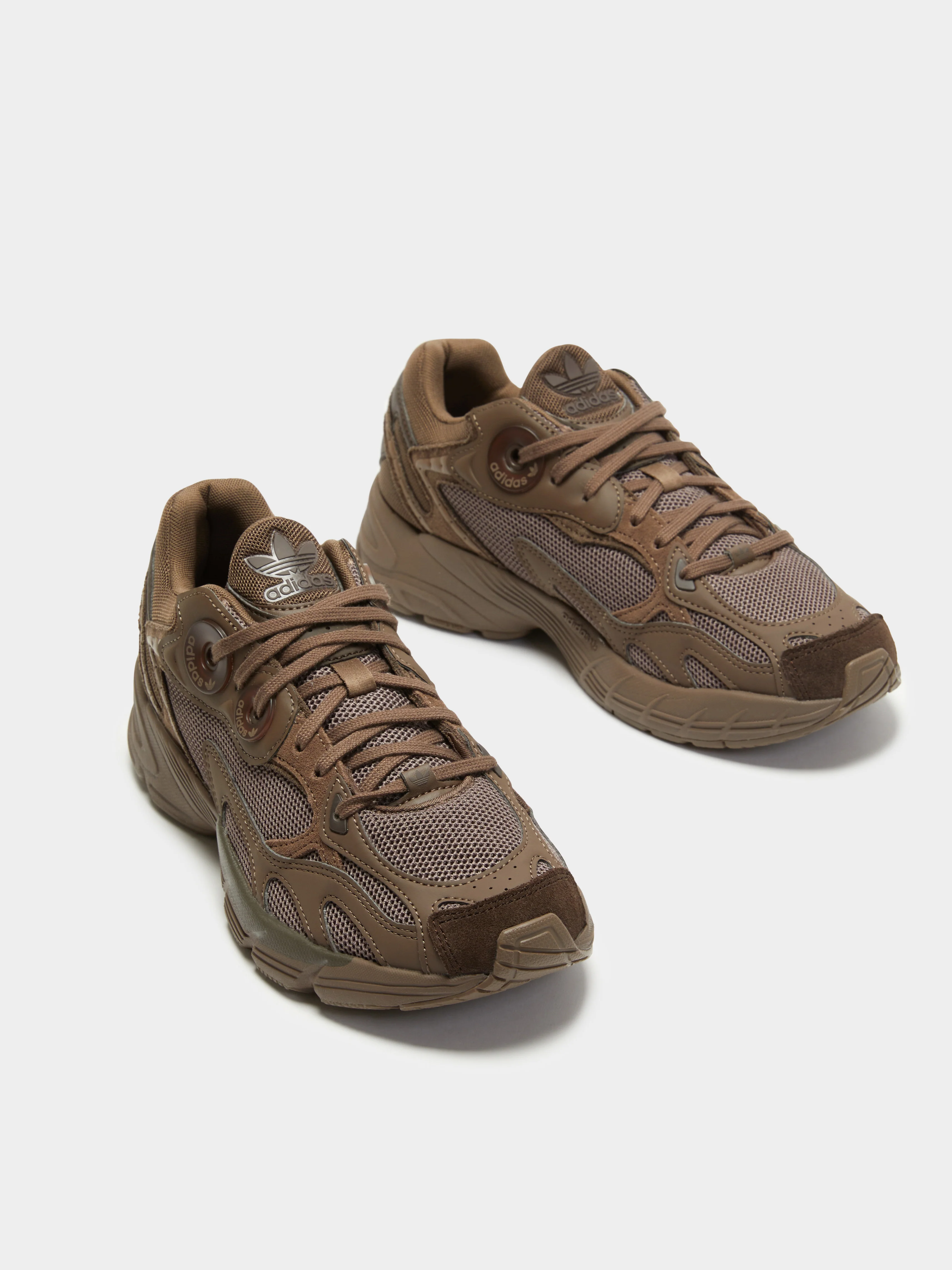 Womens Astir Sneakers - Image 3