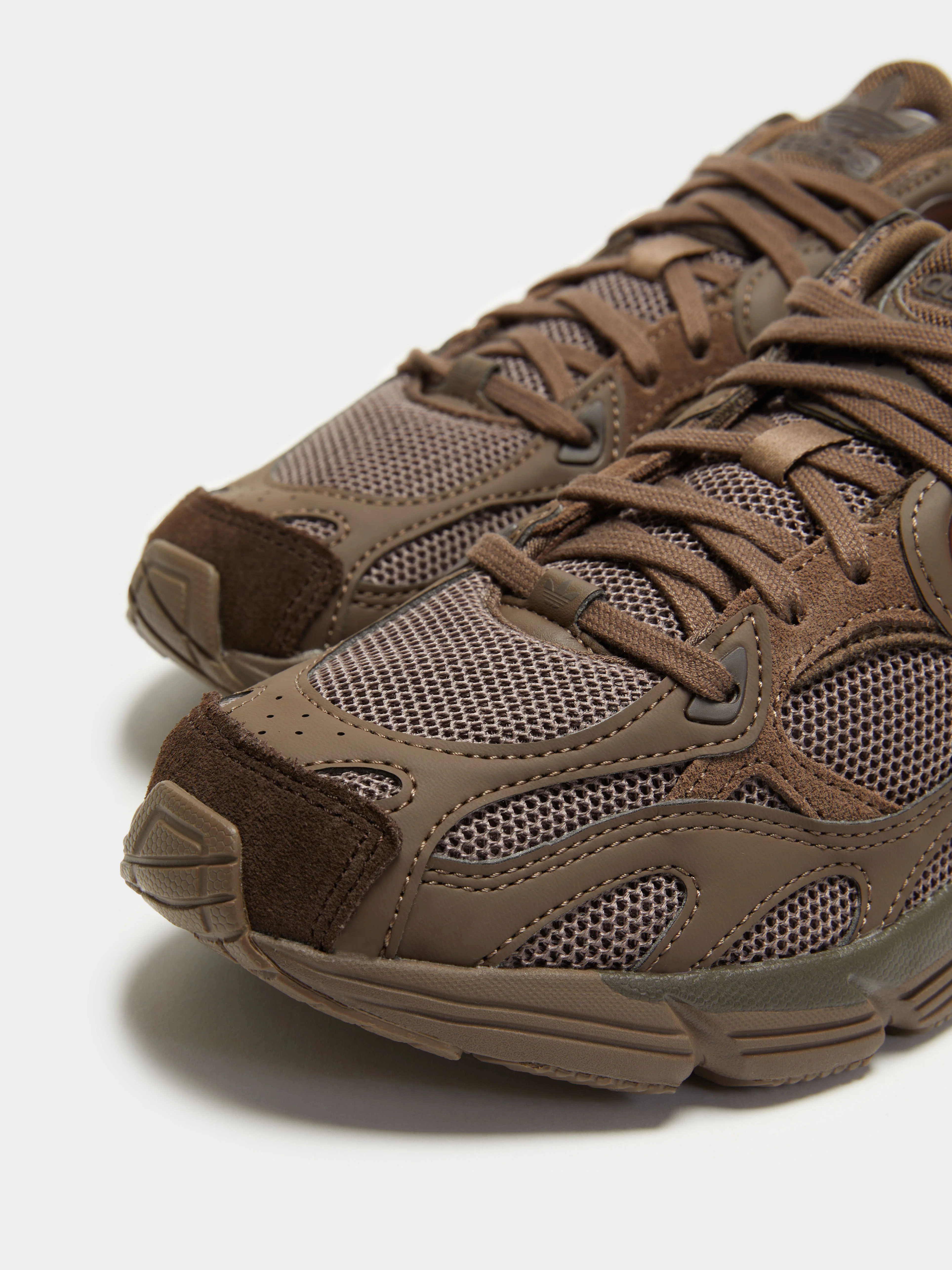Womens Astir Sneakers - Image 5