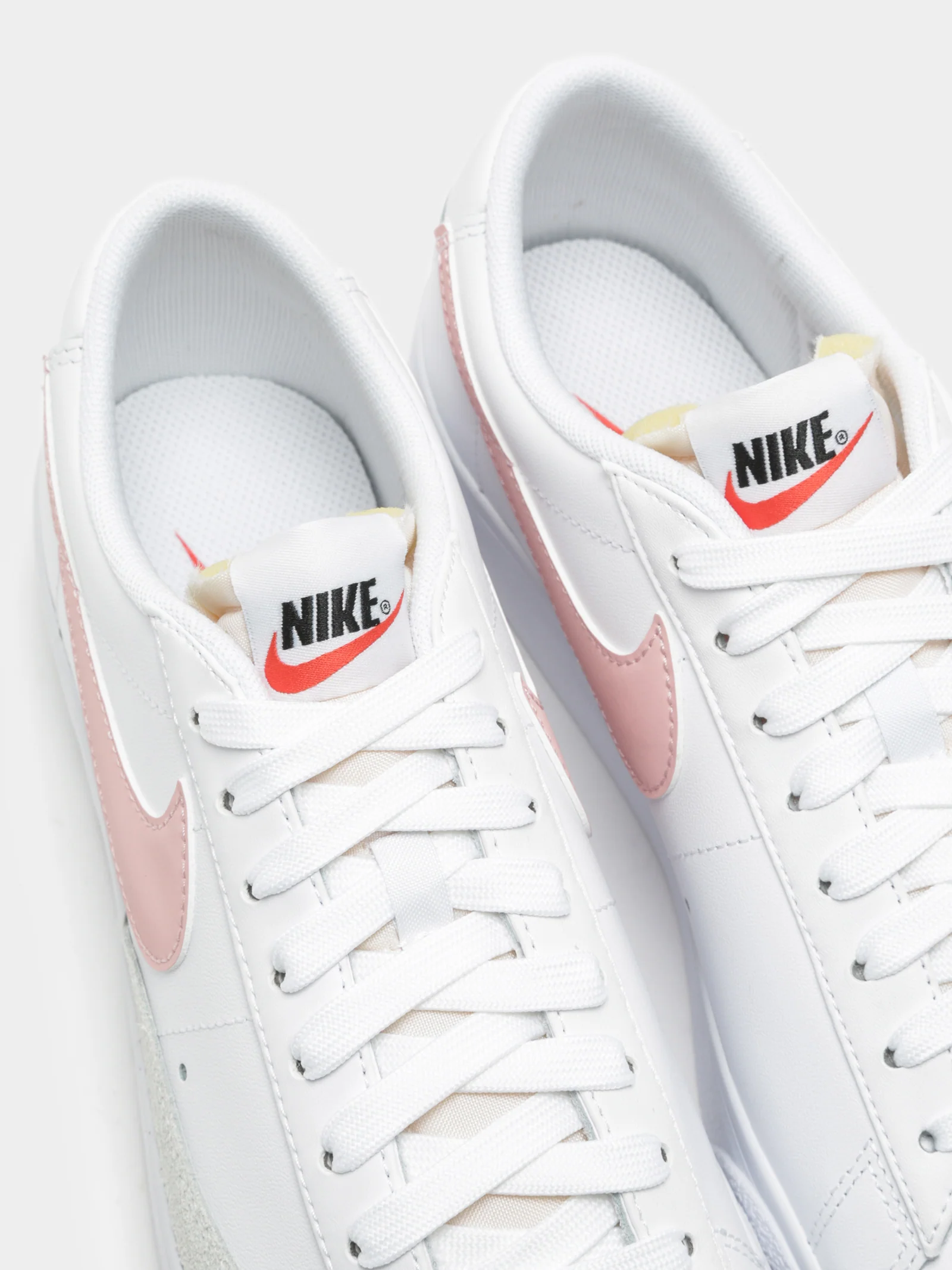 Womens Blazer Lo Platforms Sneakers - Image 3