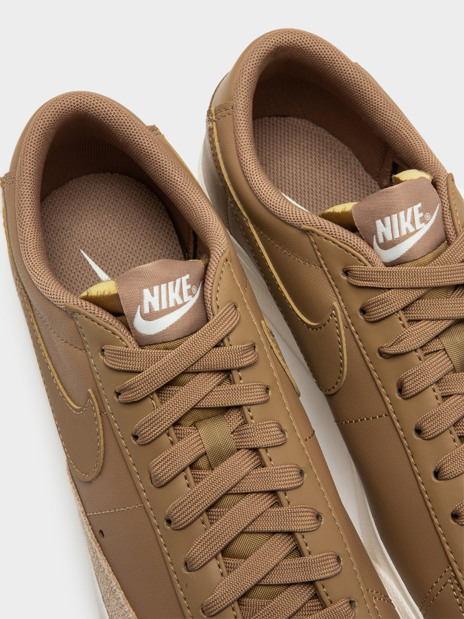Womens Blazer Low Platform Sneakers - Image 3