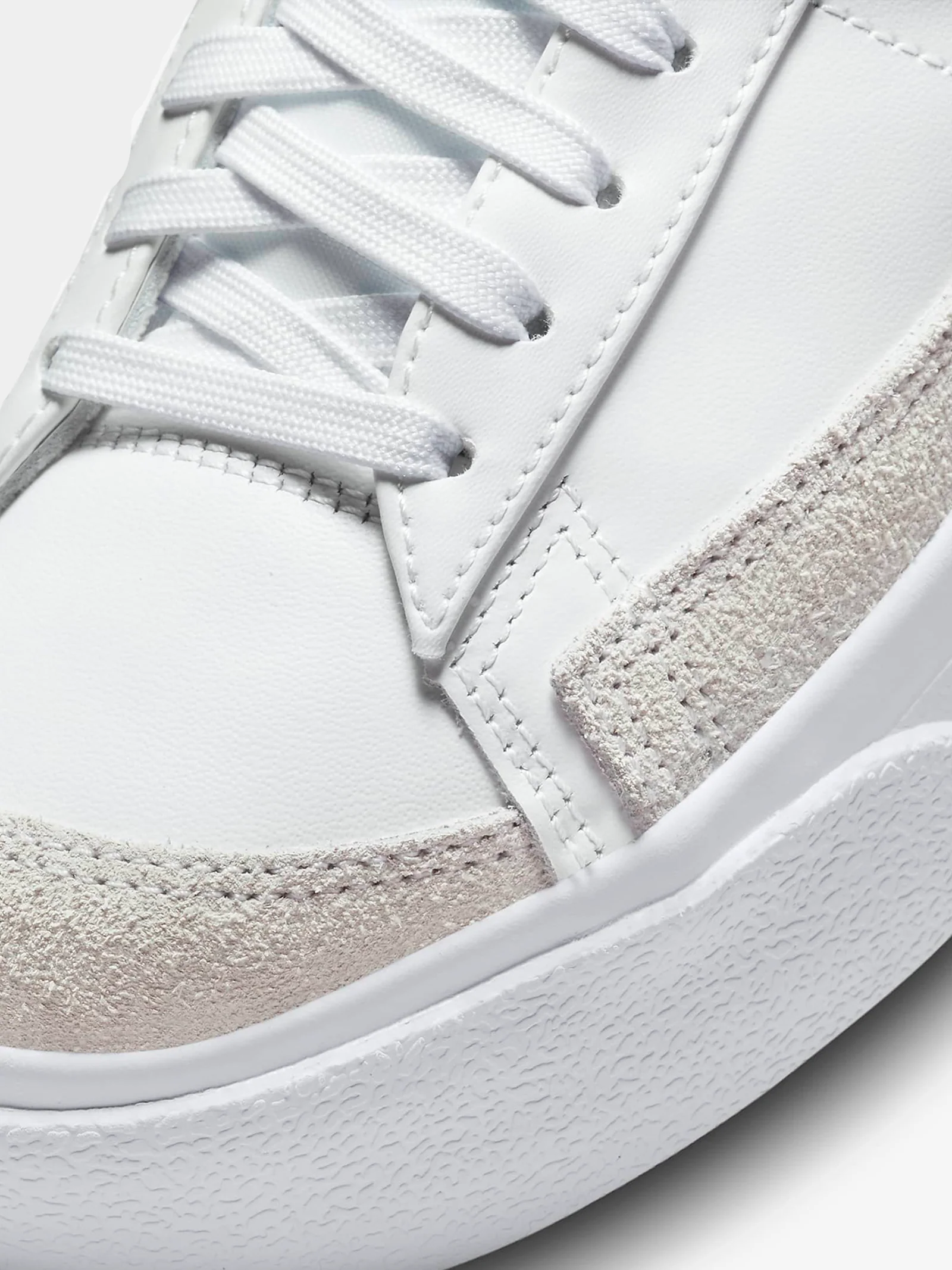 Womens Blazer Low Platform Sneakers - Image 3