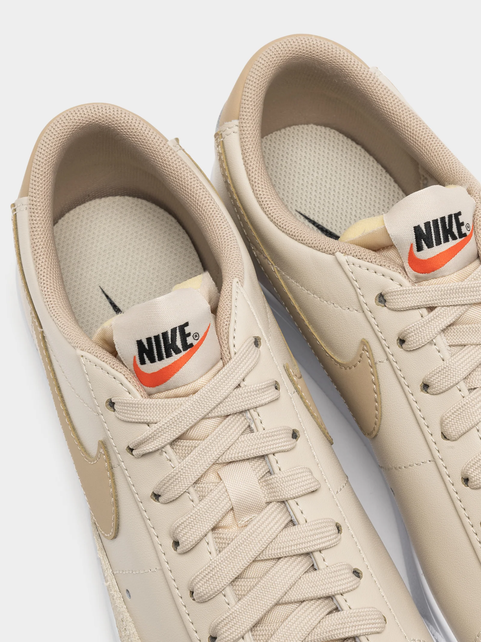 Womens Blazer Low Top Platform - Image 3
