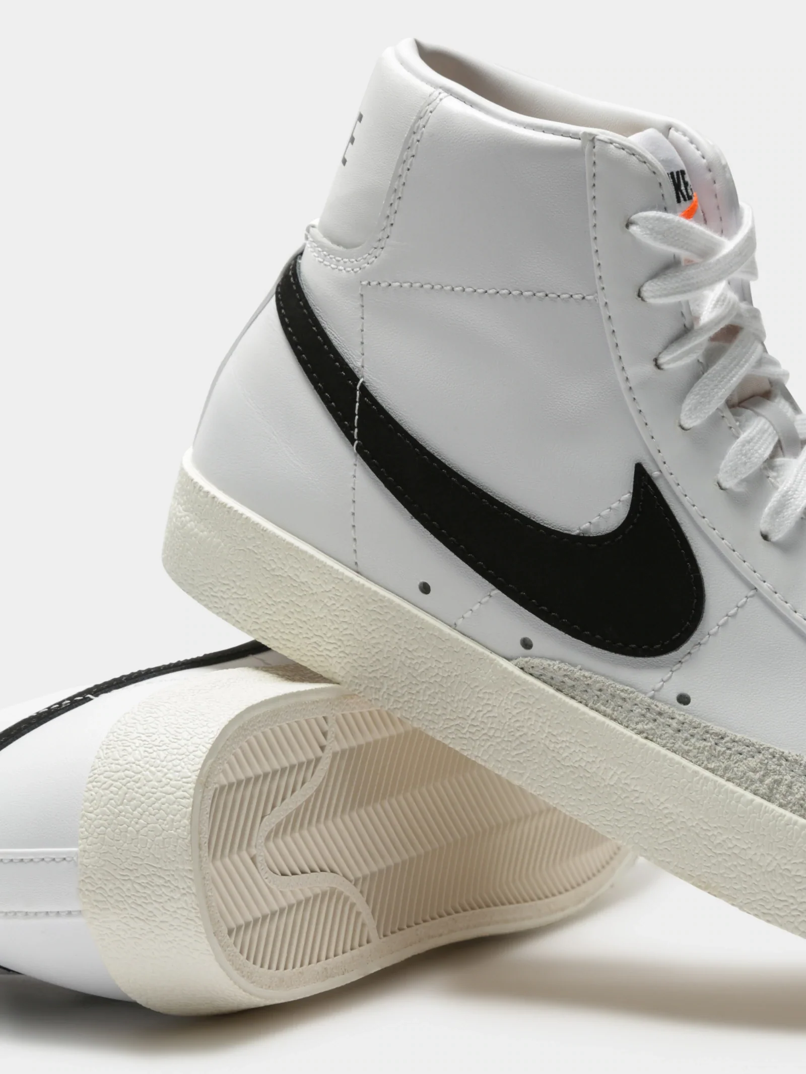 Womens Blazer Mid 77' Sneakers - Image 5