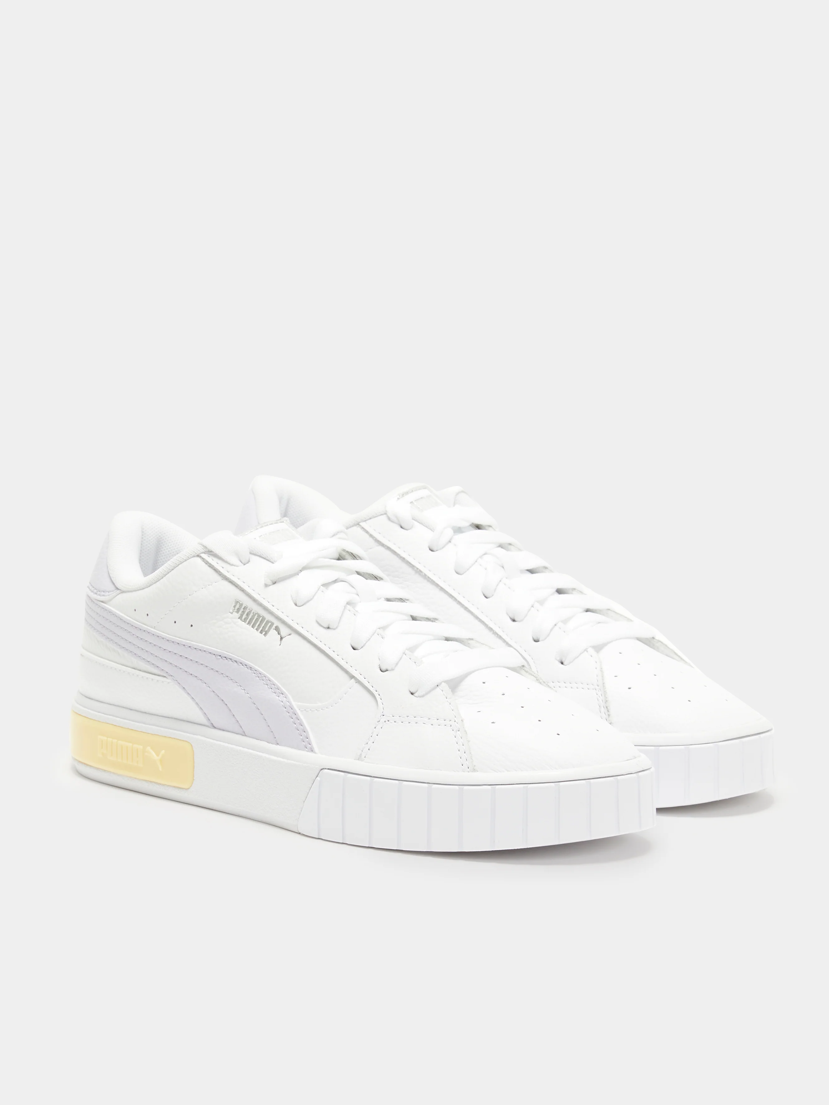 Womens Cali Star Sneakers - Image 2