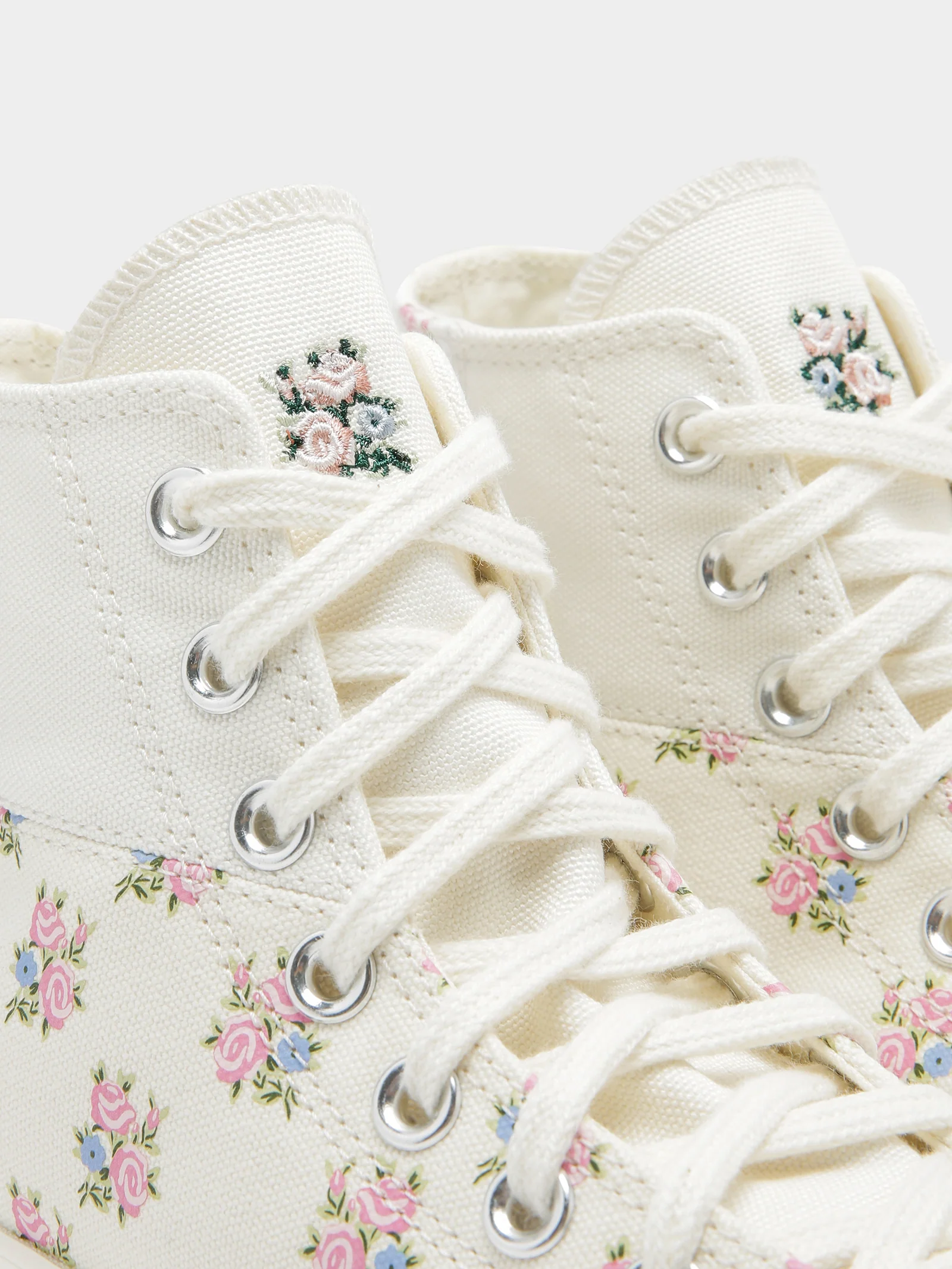 Womens Chuck 70 High Top Patchwork Floral Sneakers - Image 4