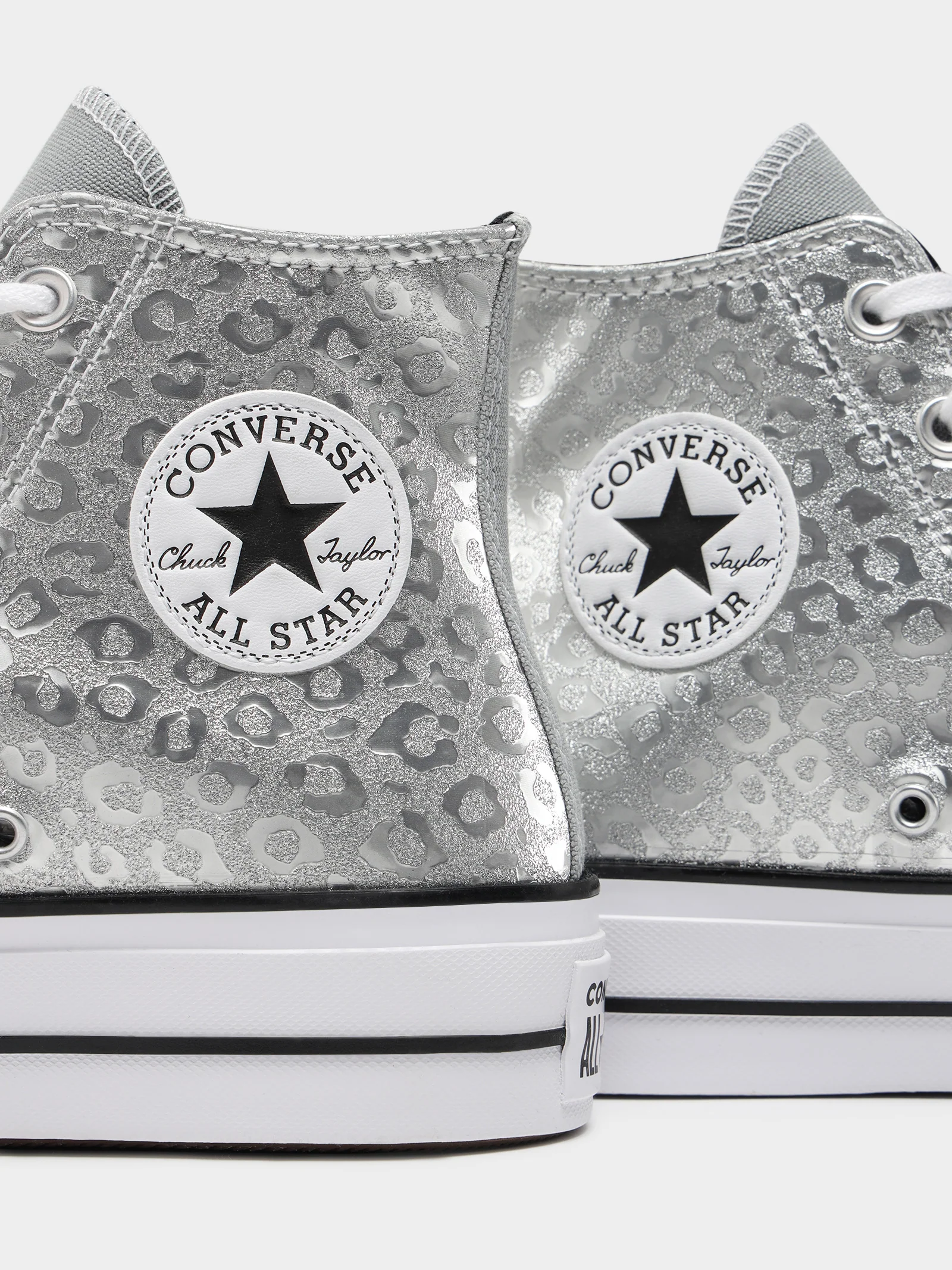 Womens Chuck Taylor All Star - Image 4