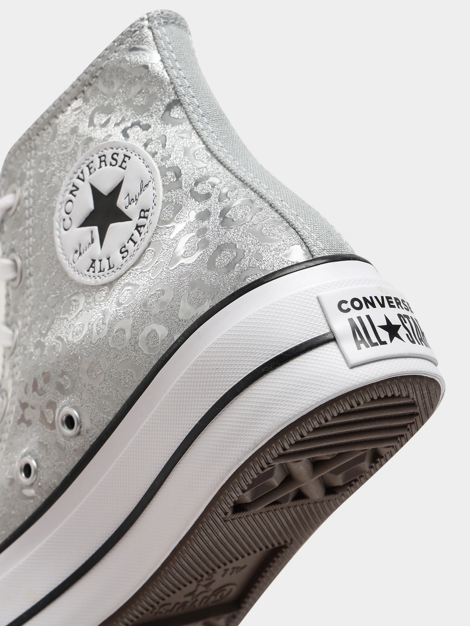 Womens Chuck Taylor All Star - Image 5