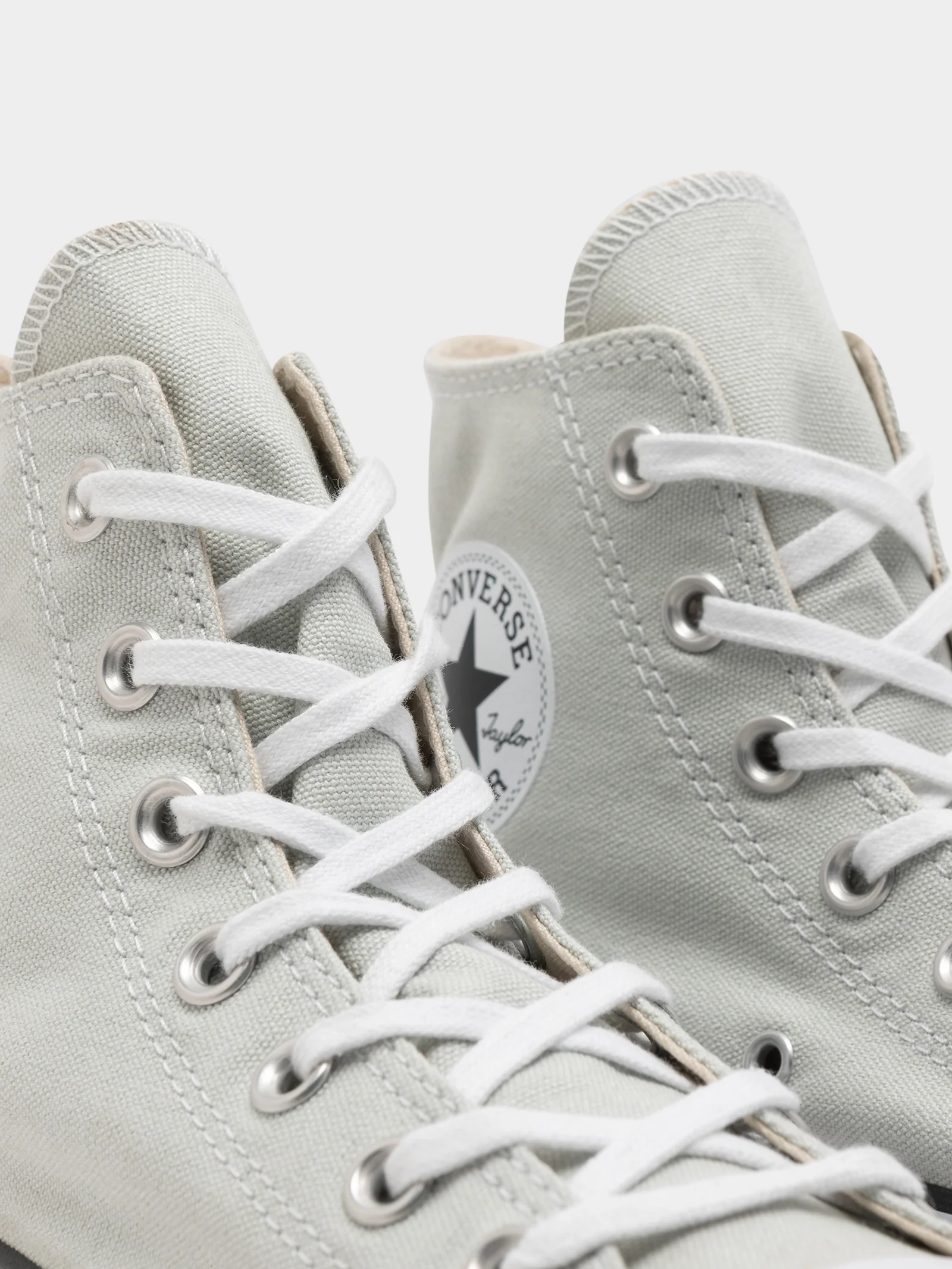 Womens Chuck Taylor All Star Lift High Top - Image 3