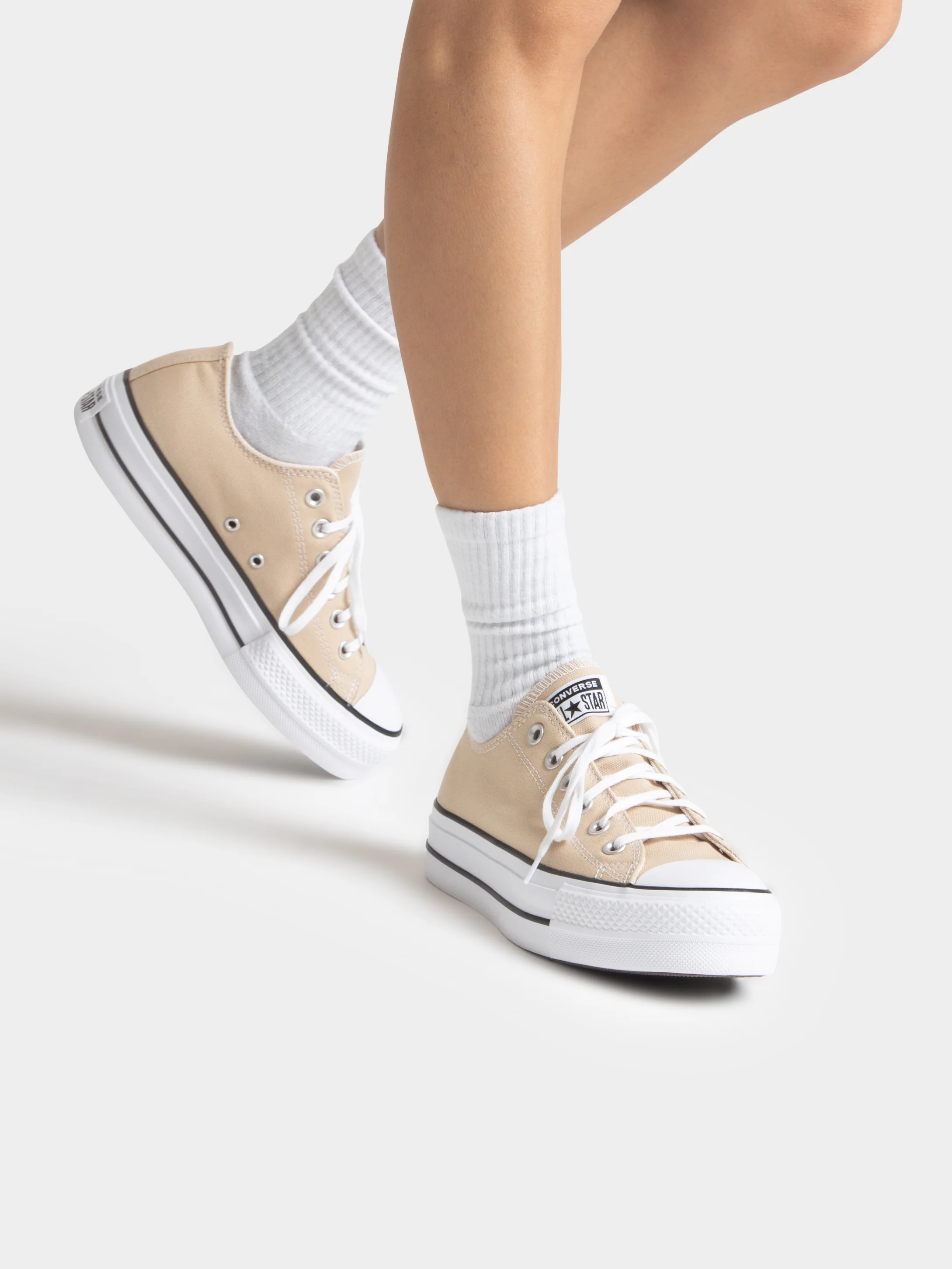 Womens Chuck Taylor All Star Lift Low Top Sneakers - Image 7