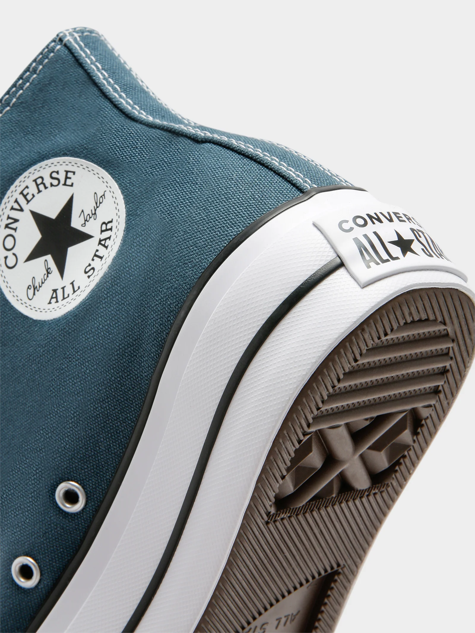 Womens Chuck Taylor All Star Lift Sneaker - Image 5