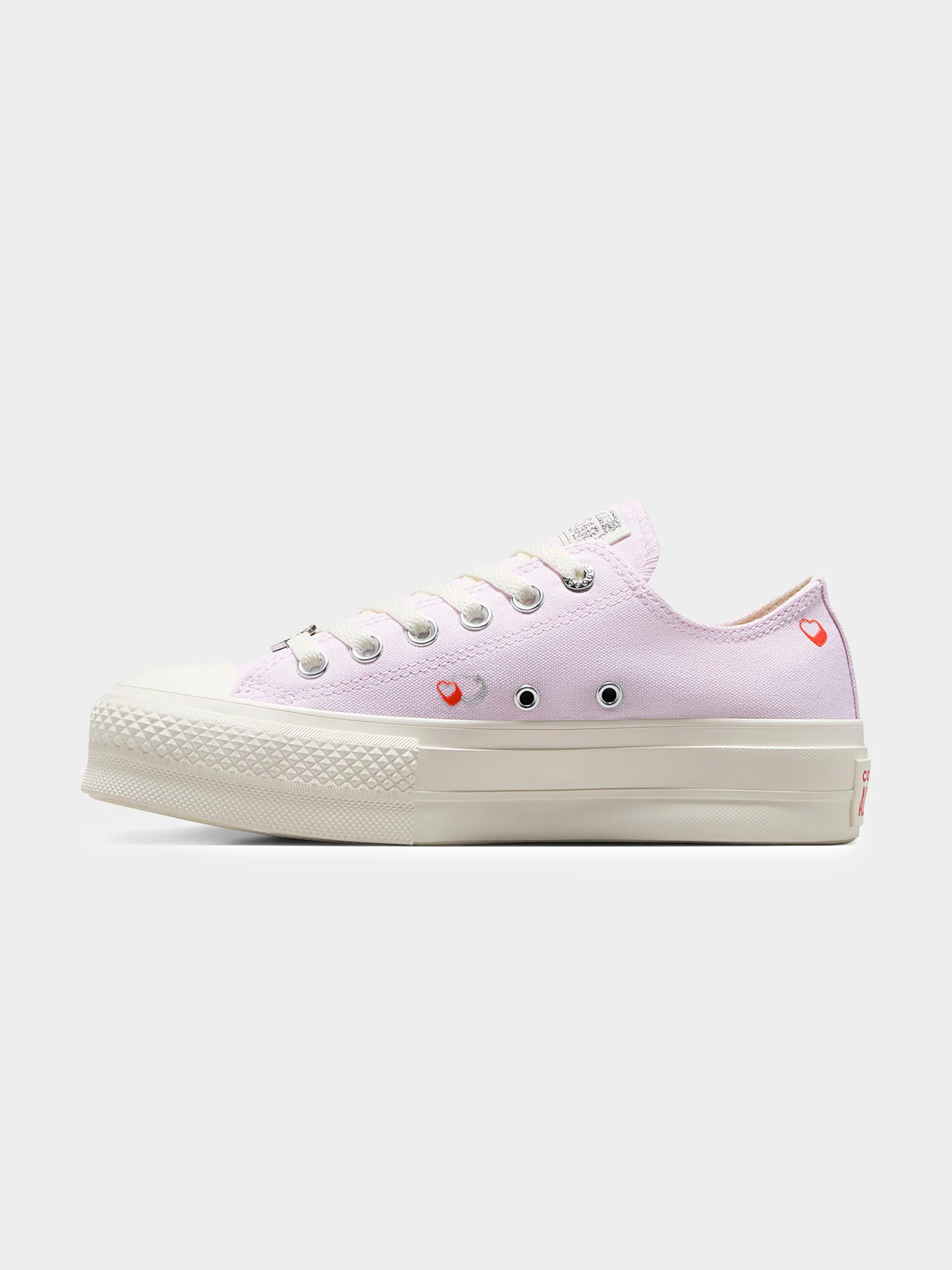 Womens Chuck Taylor All Star Lift Y2K Heart Low Top Sneakers - Image 3