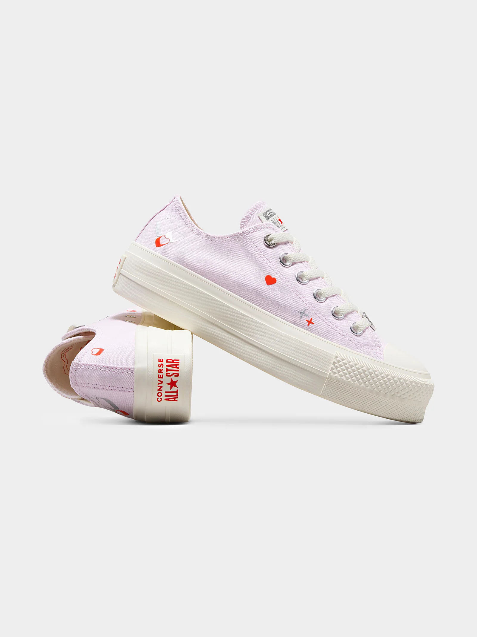 Womens Chuck Taylor All Star Lift Y2K Heart Low Top Sneakers - Image 5