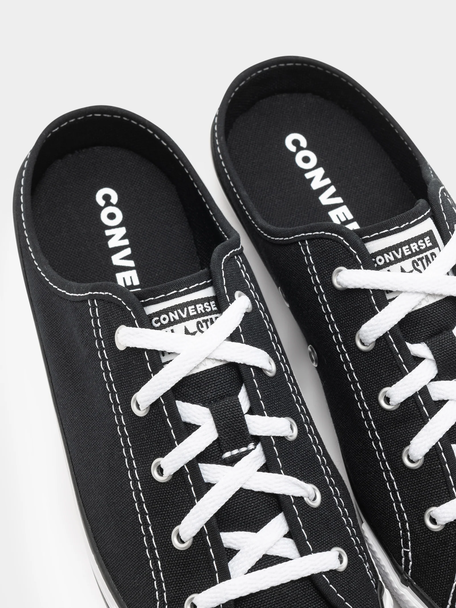 Womens Chuck Taylor Dainty Mule Slip - Image 3