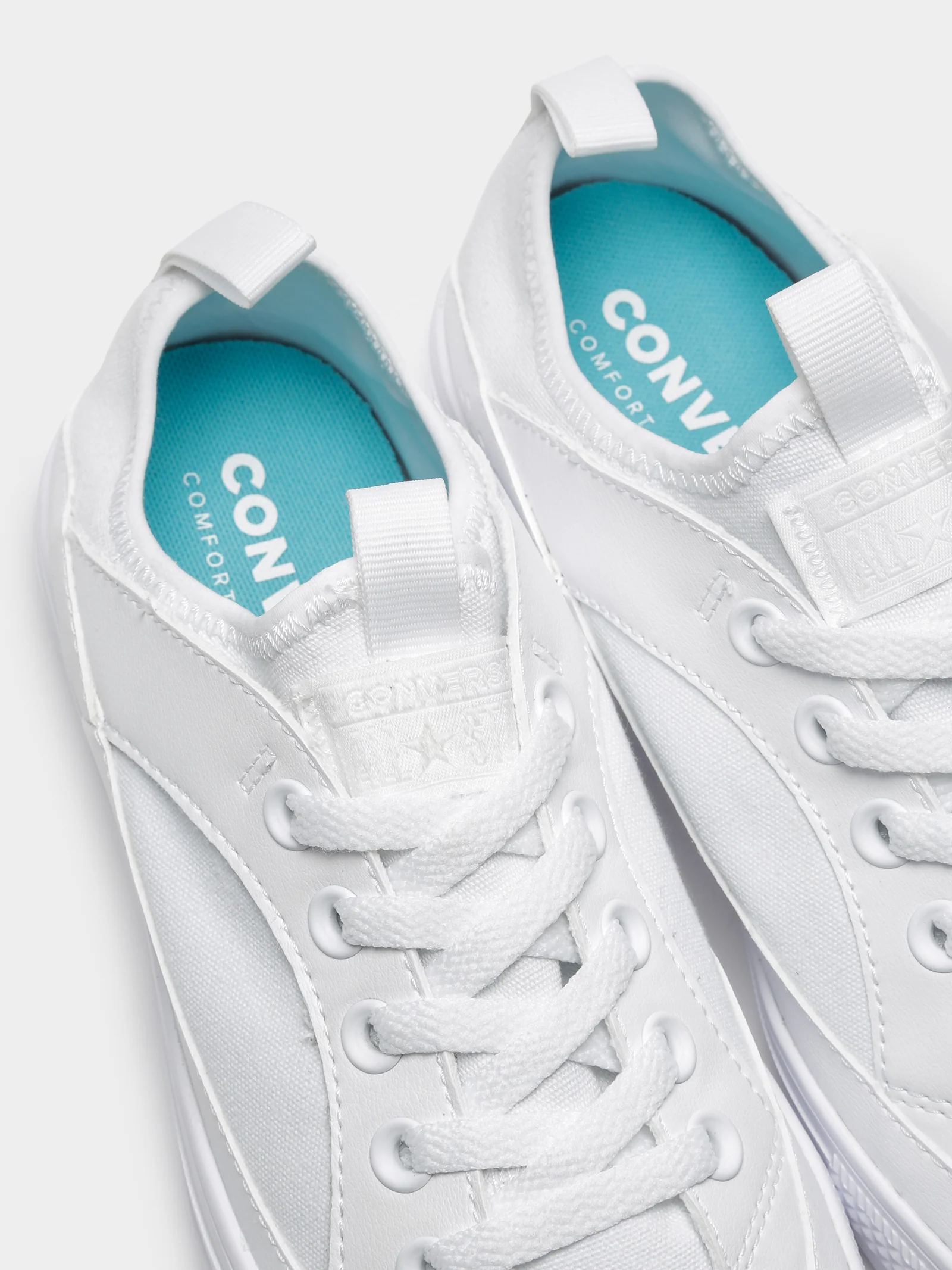 Womens Chuck Taylor Wave Ultra Ox - Image 3