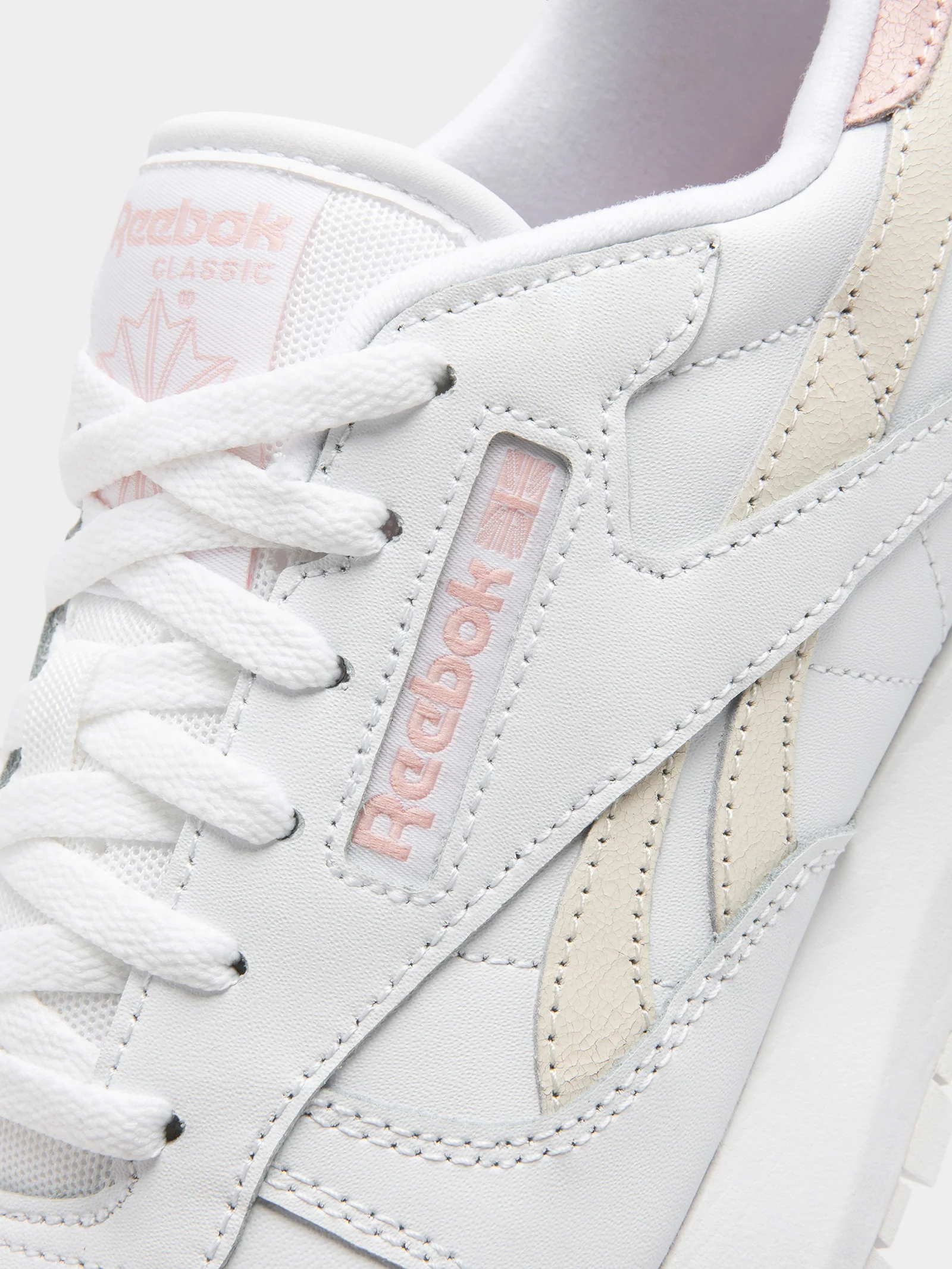 Womens Classic Leather SP Sneakers - Image 4