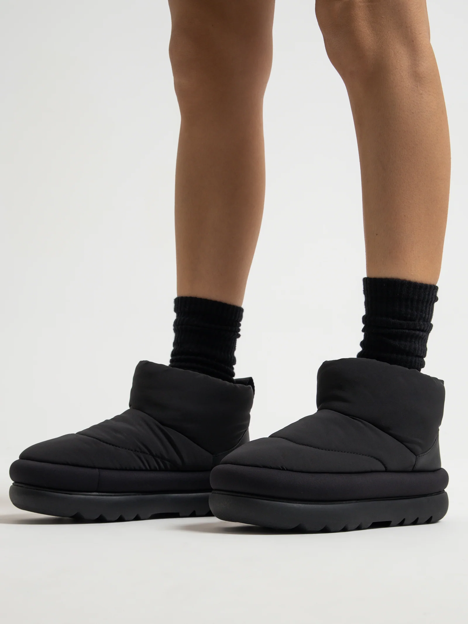 Womens Classic Maxi Mini Boots - Image 7