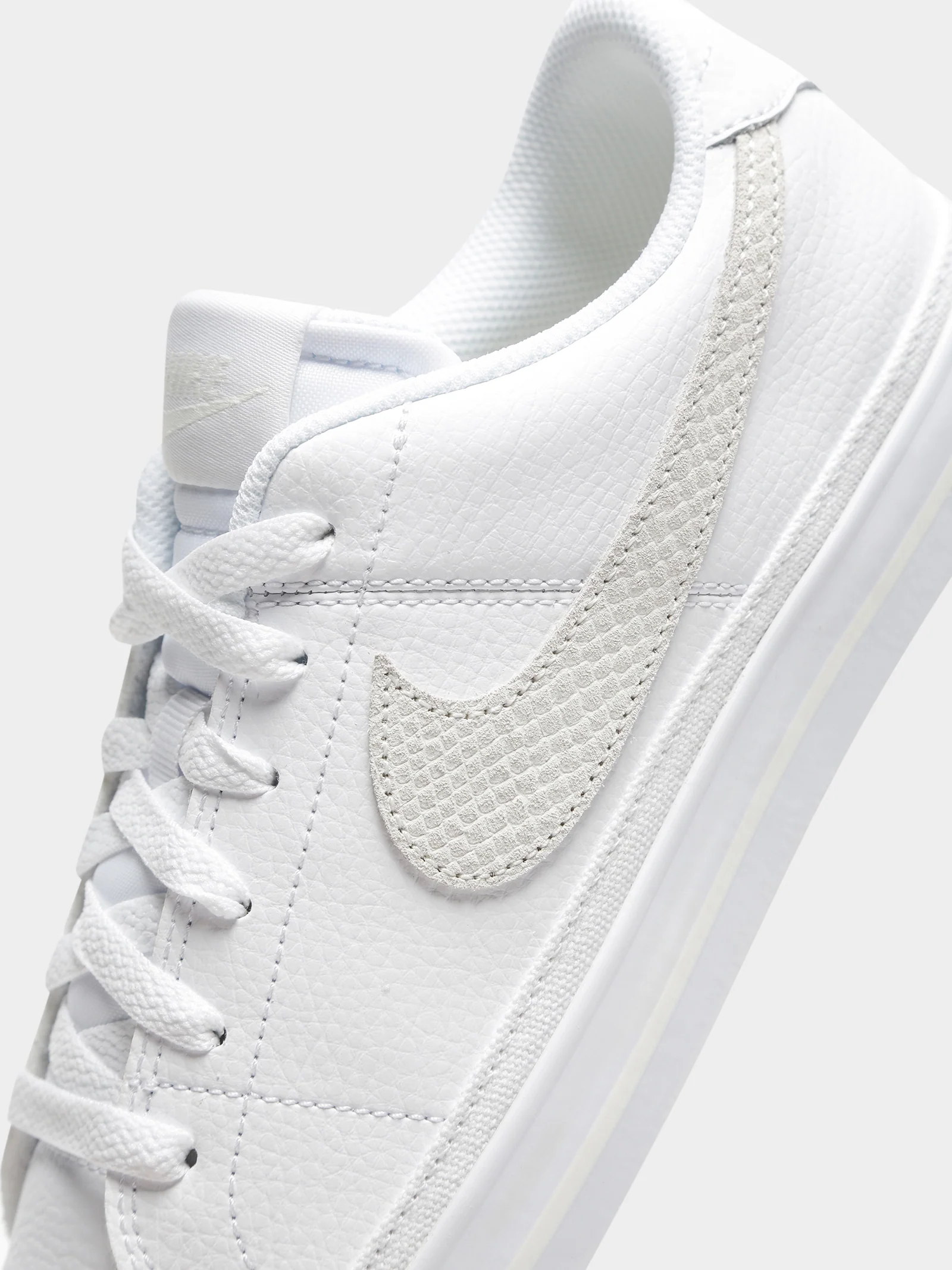 Womens Court Legacy Sneakers - Image 3