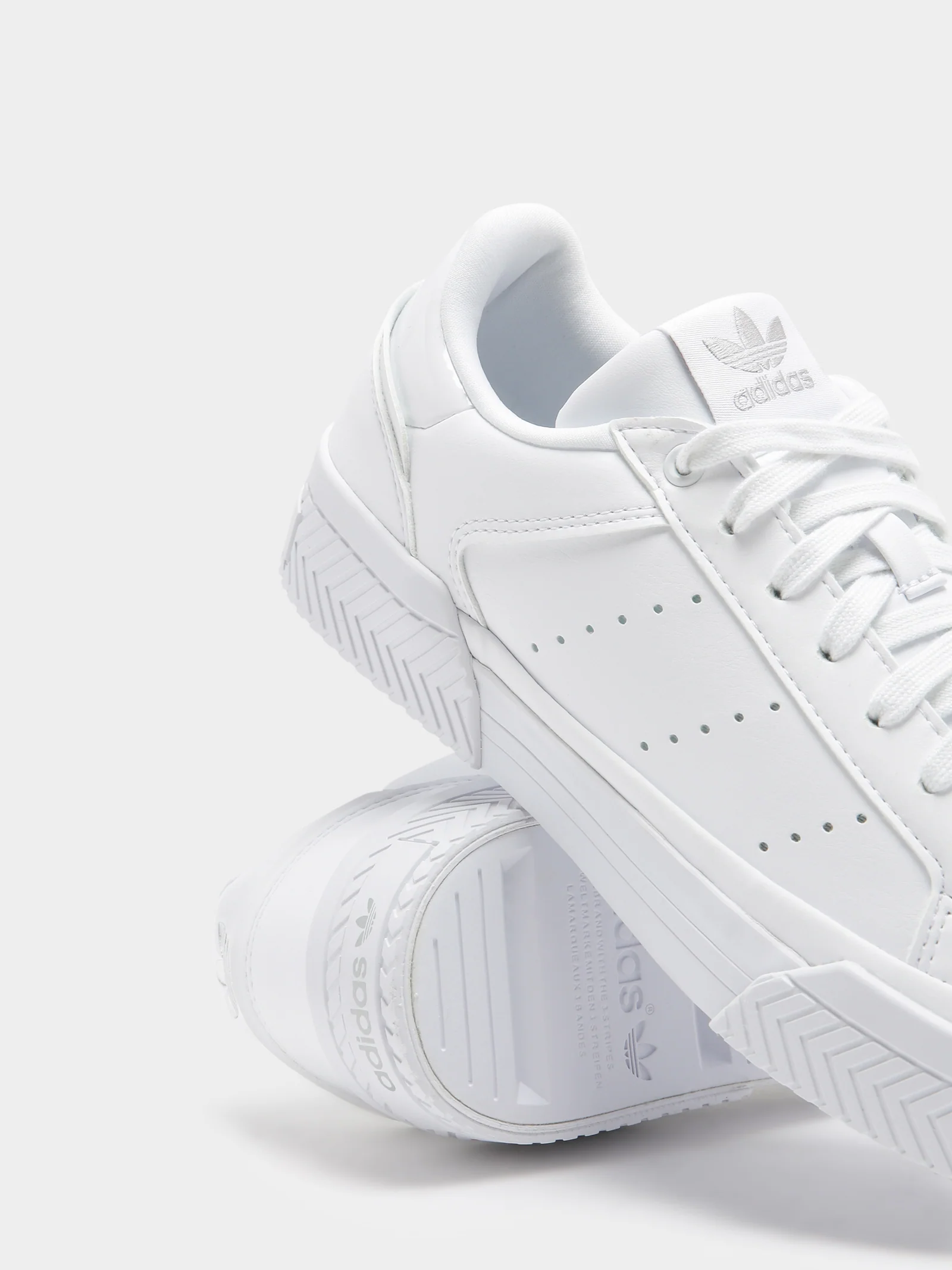 Womens Court Tourino Sneakers - Image 5