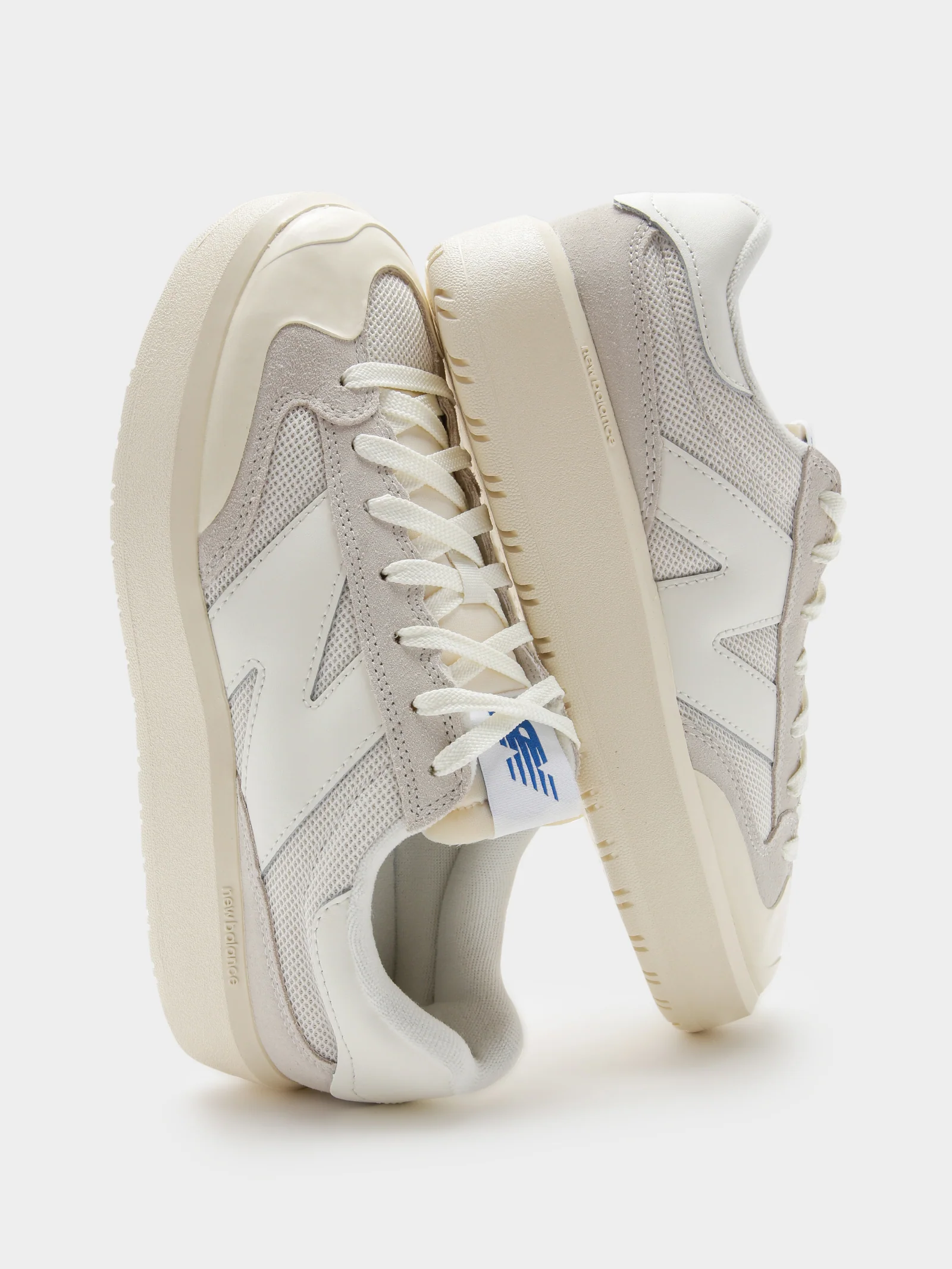 Womens CT 302 Platform Sneakers - Image 2