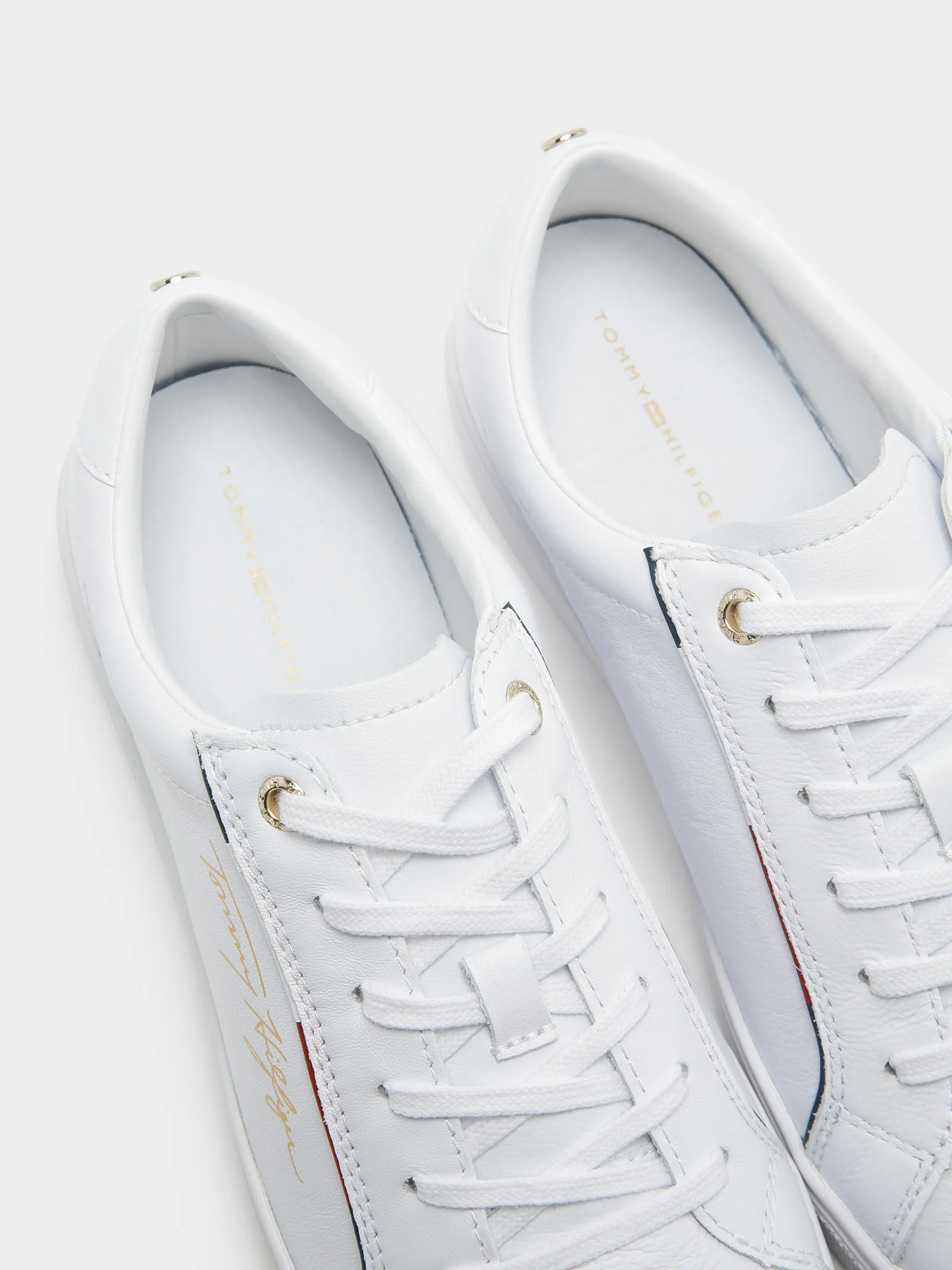 Womens Essential Signature Sneakers - Image 4