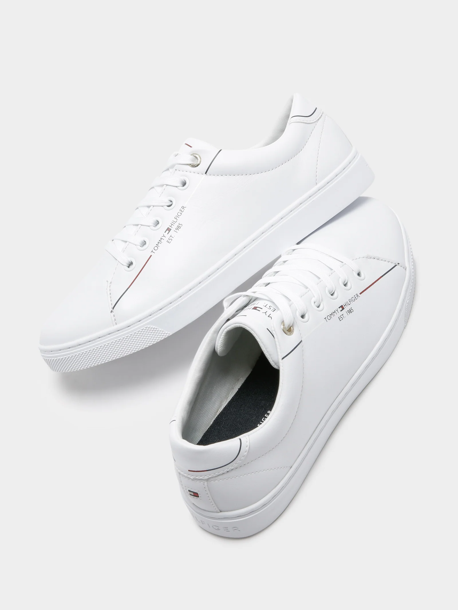 Womens Flat City Leather Sneakers - Image 3