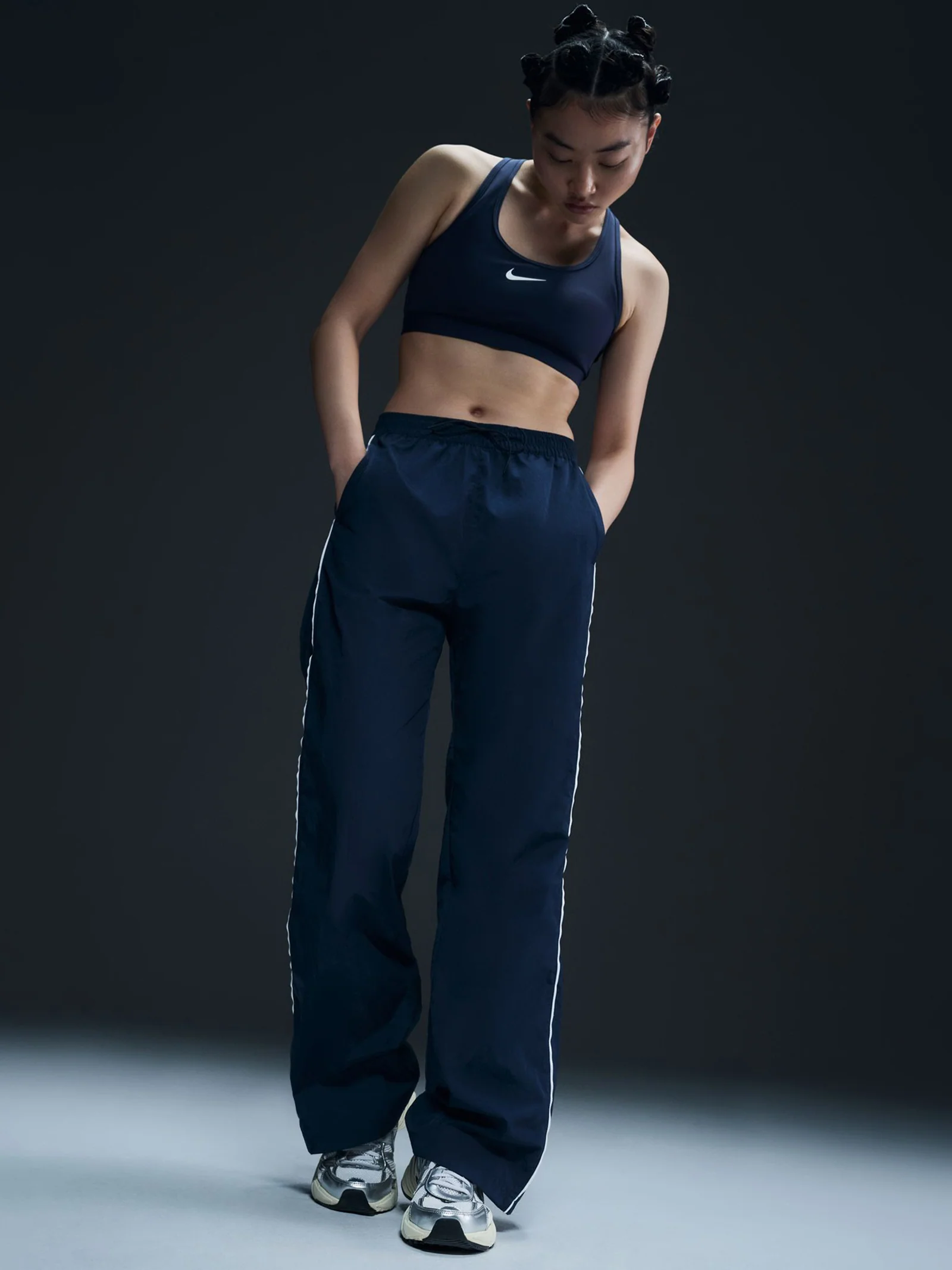 Women's High-Waisted Woven Open-Hem Pants - Image 5