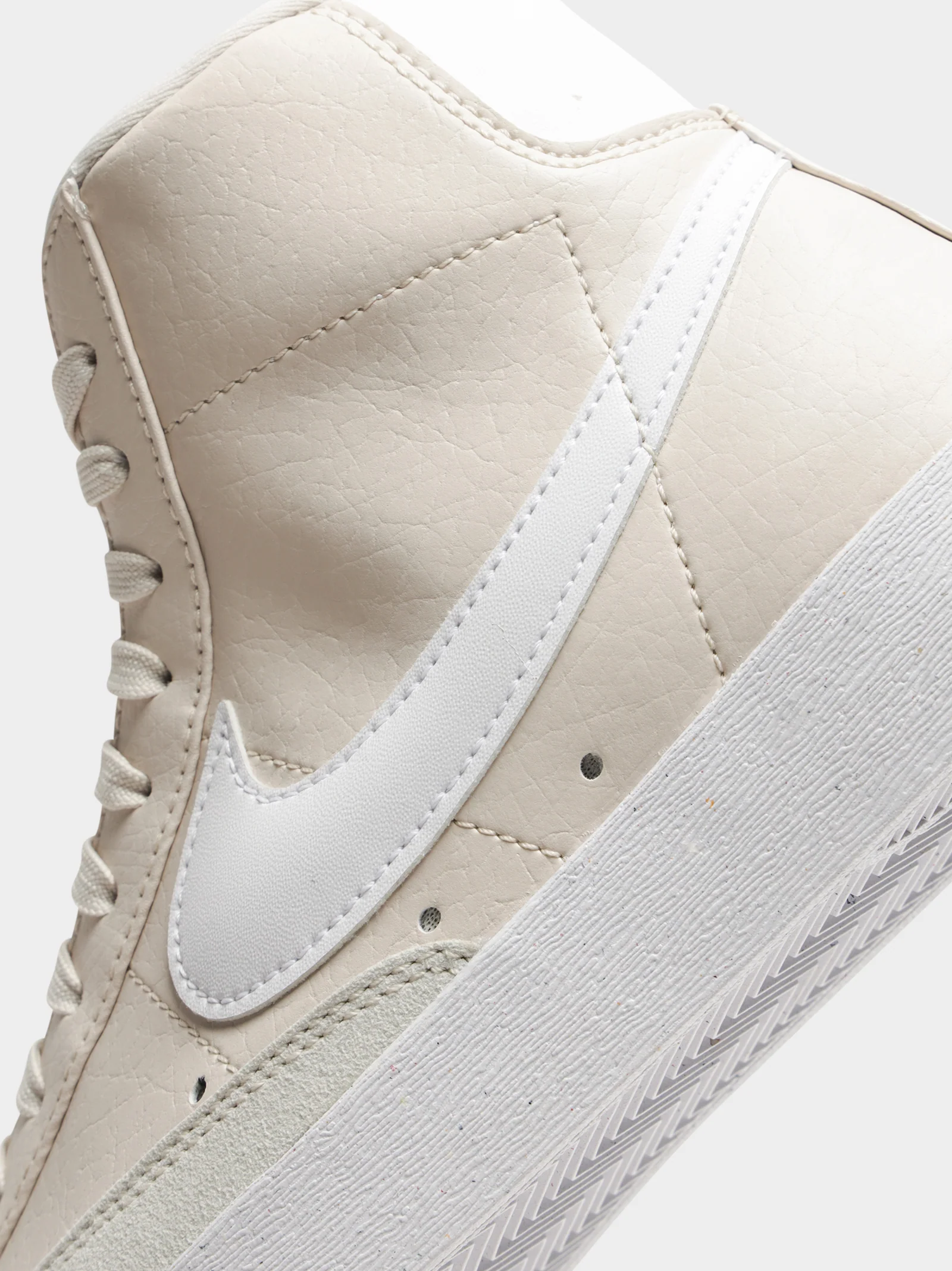 Womens Nike Blazer Mid - Image 3