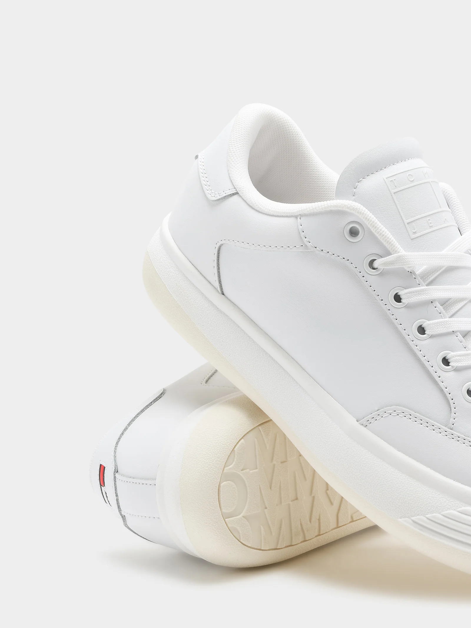 Womens Olivia 1A Sneakers - Image 5