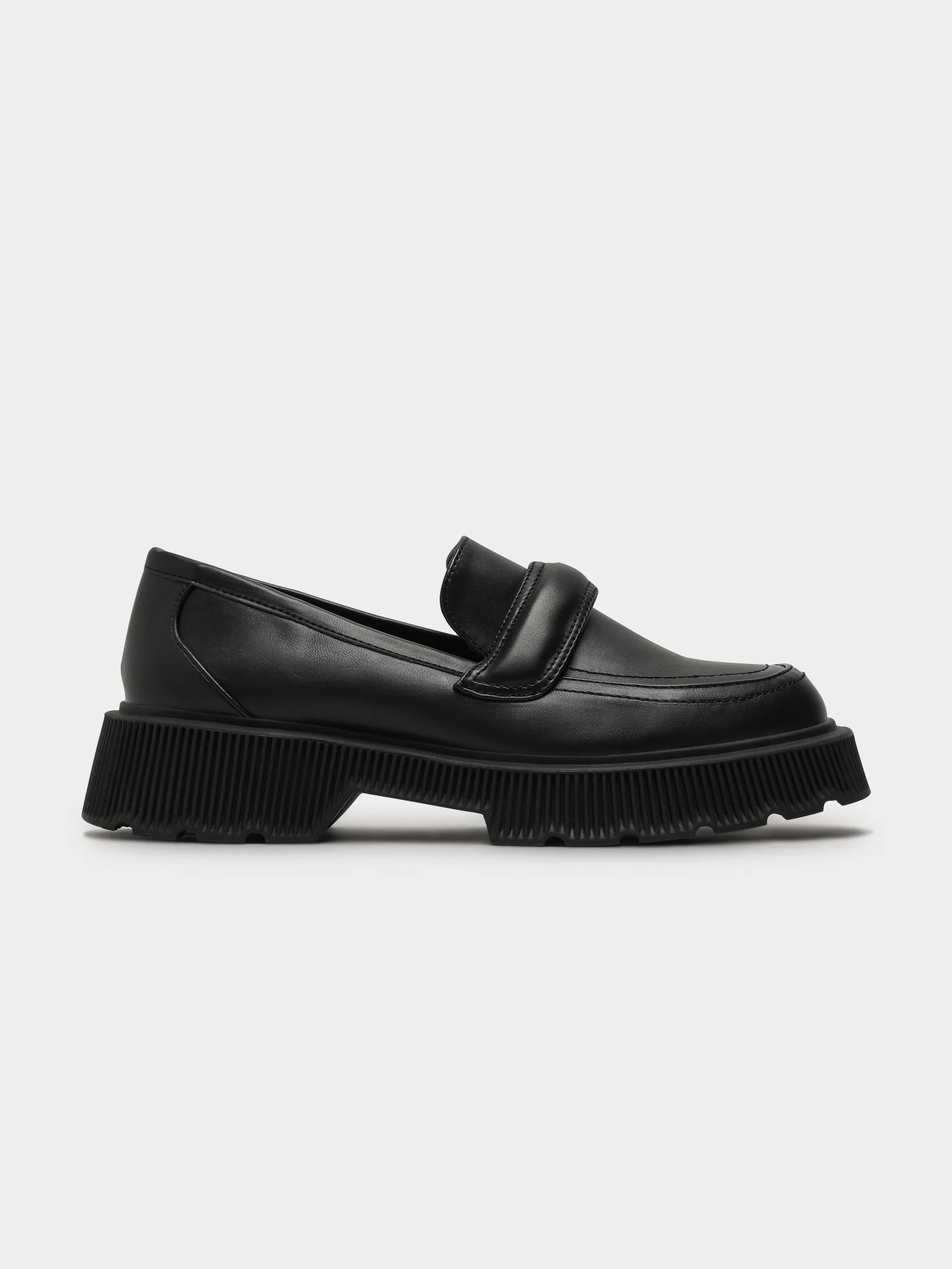 Womens Risky Loafer - Image 2