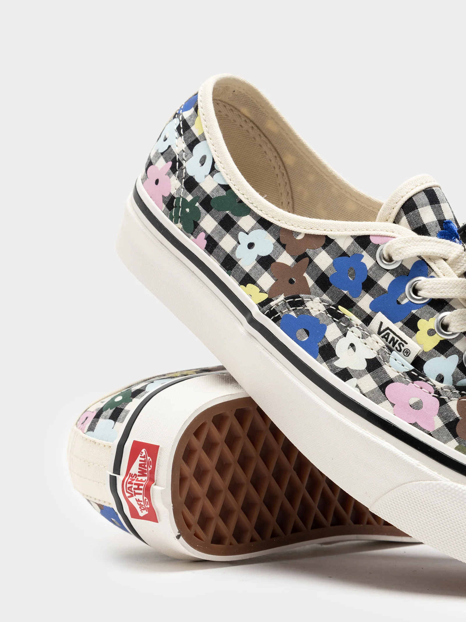 Womens Sandy Liang Authentic 44 DX Sneakers - Image 4
