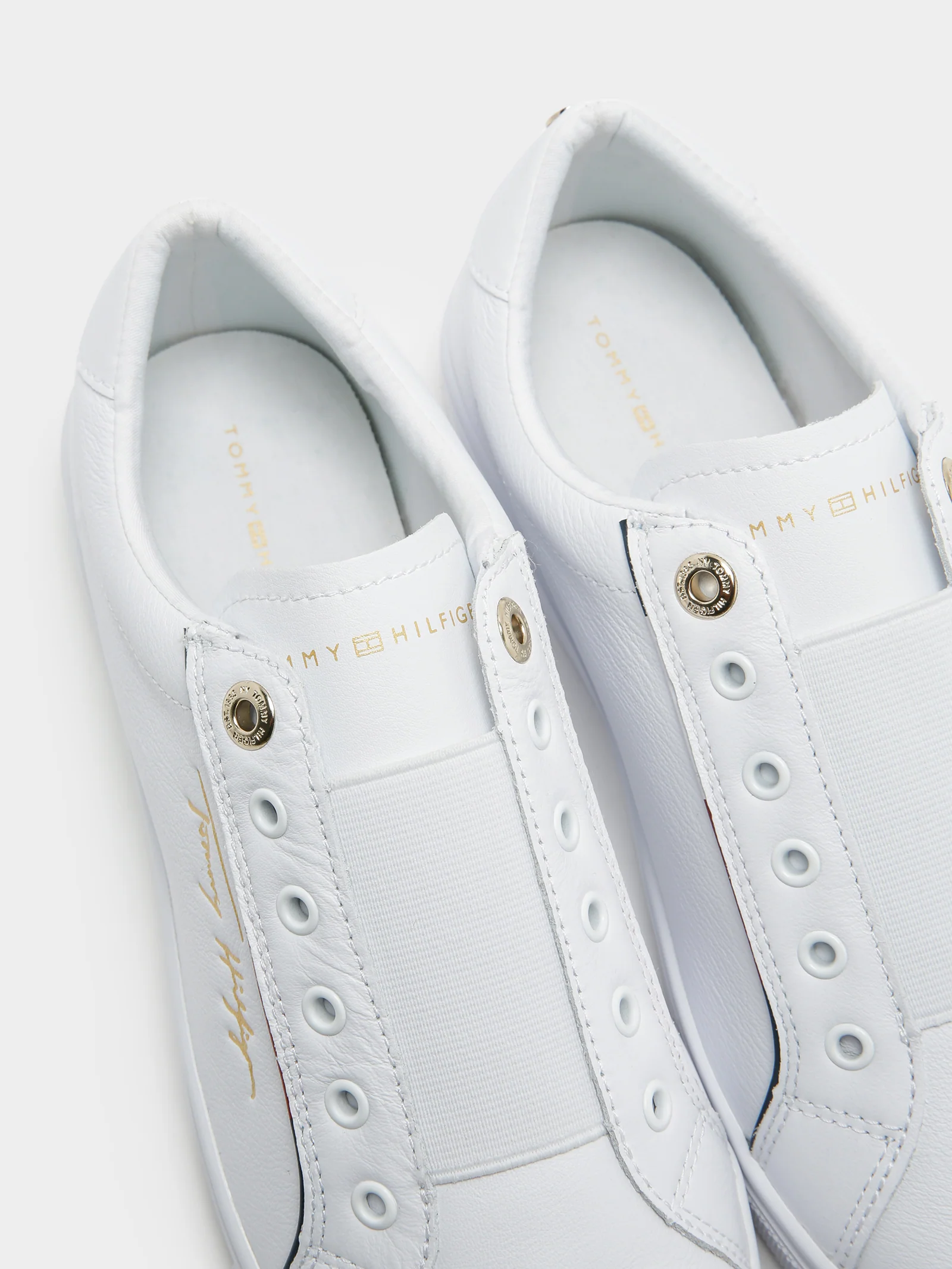 Womens Signature Logo Leather Sneakers - Image 3