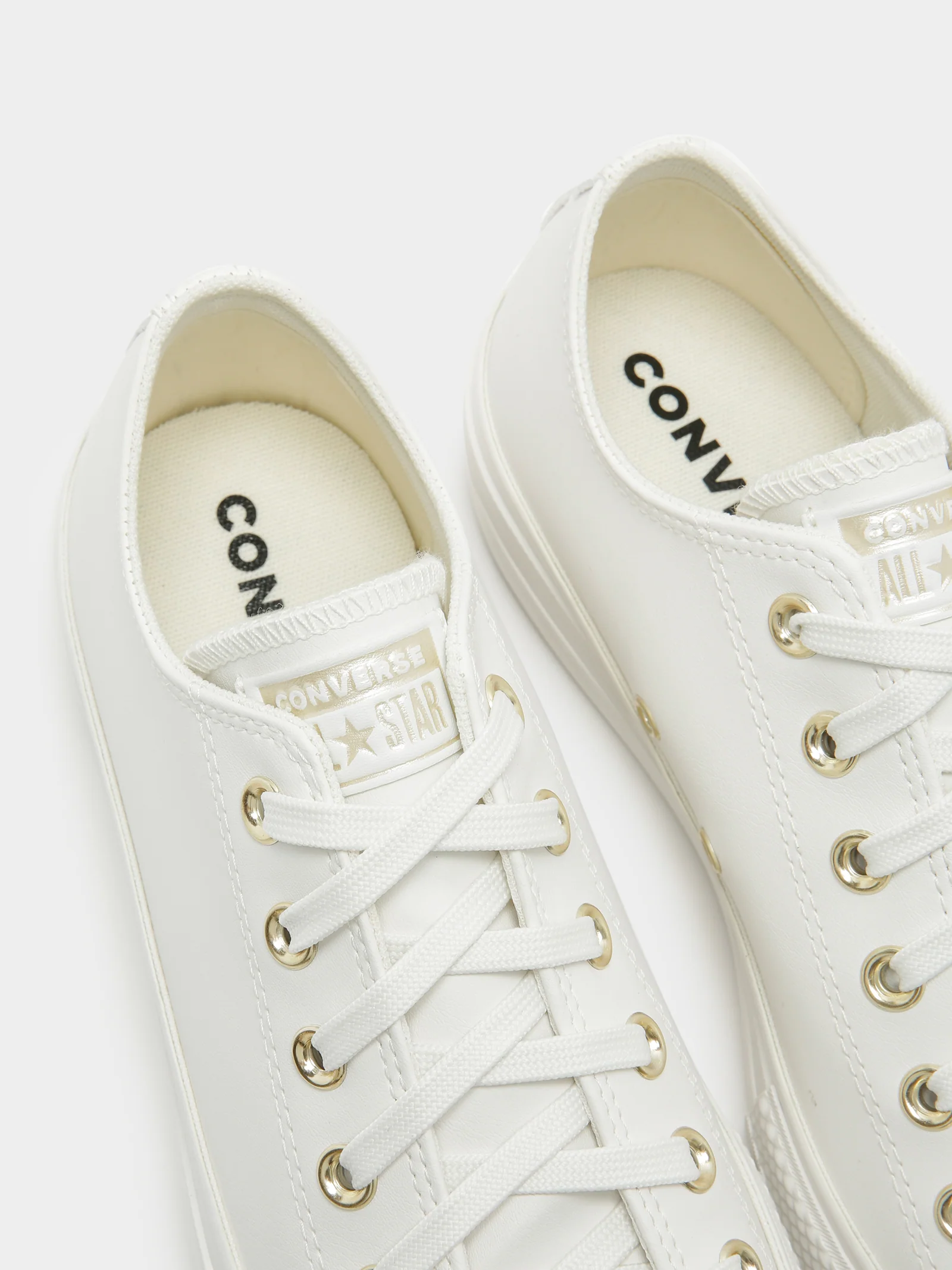 Womens Synthetic Leather Lift Low Top Sneakers - Image 3