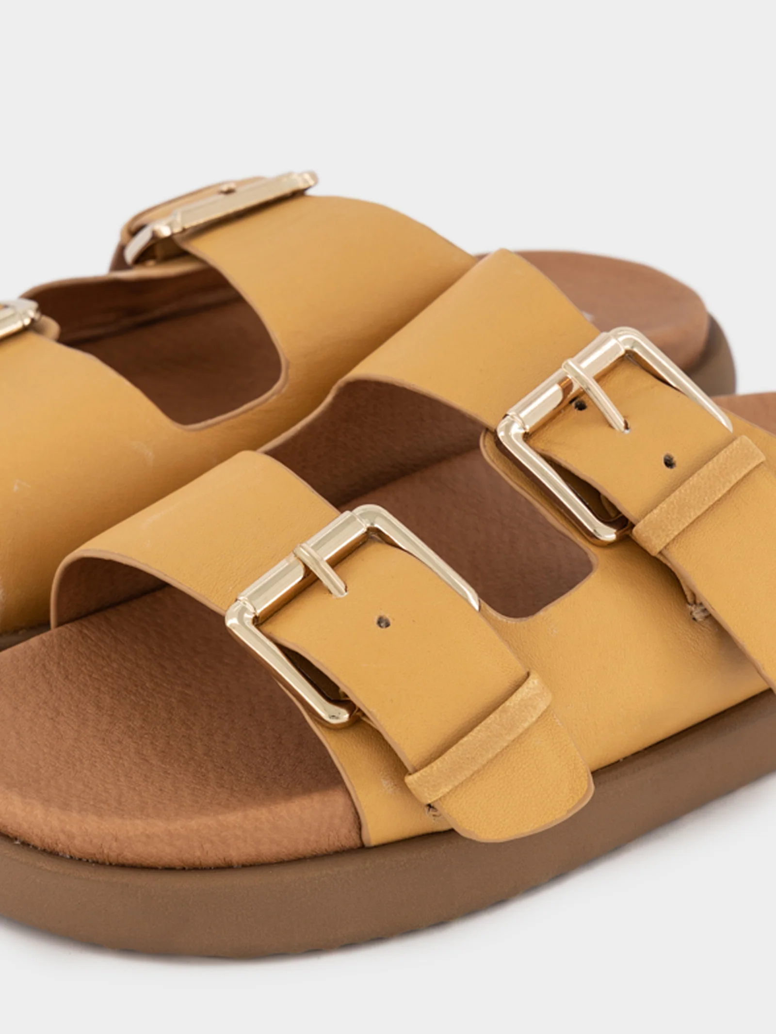 Womens Ultralite Buckle Sandal - Image 3