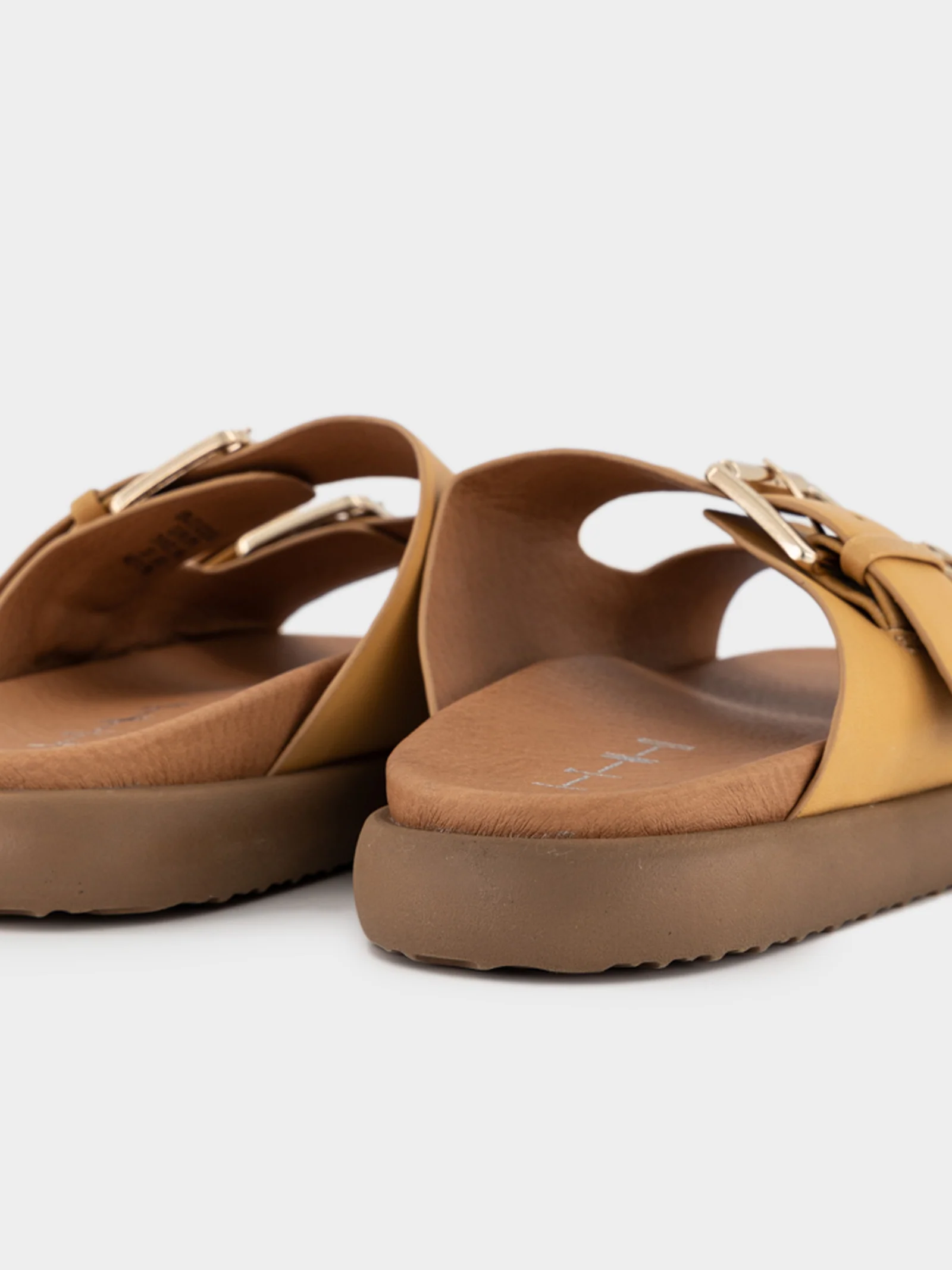 Womens Ultralite Buckle Sandal - Image 4