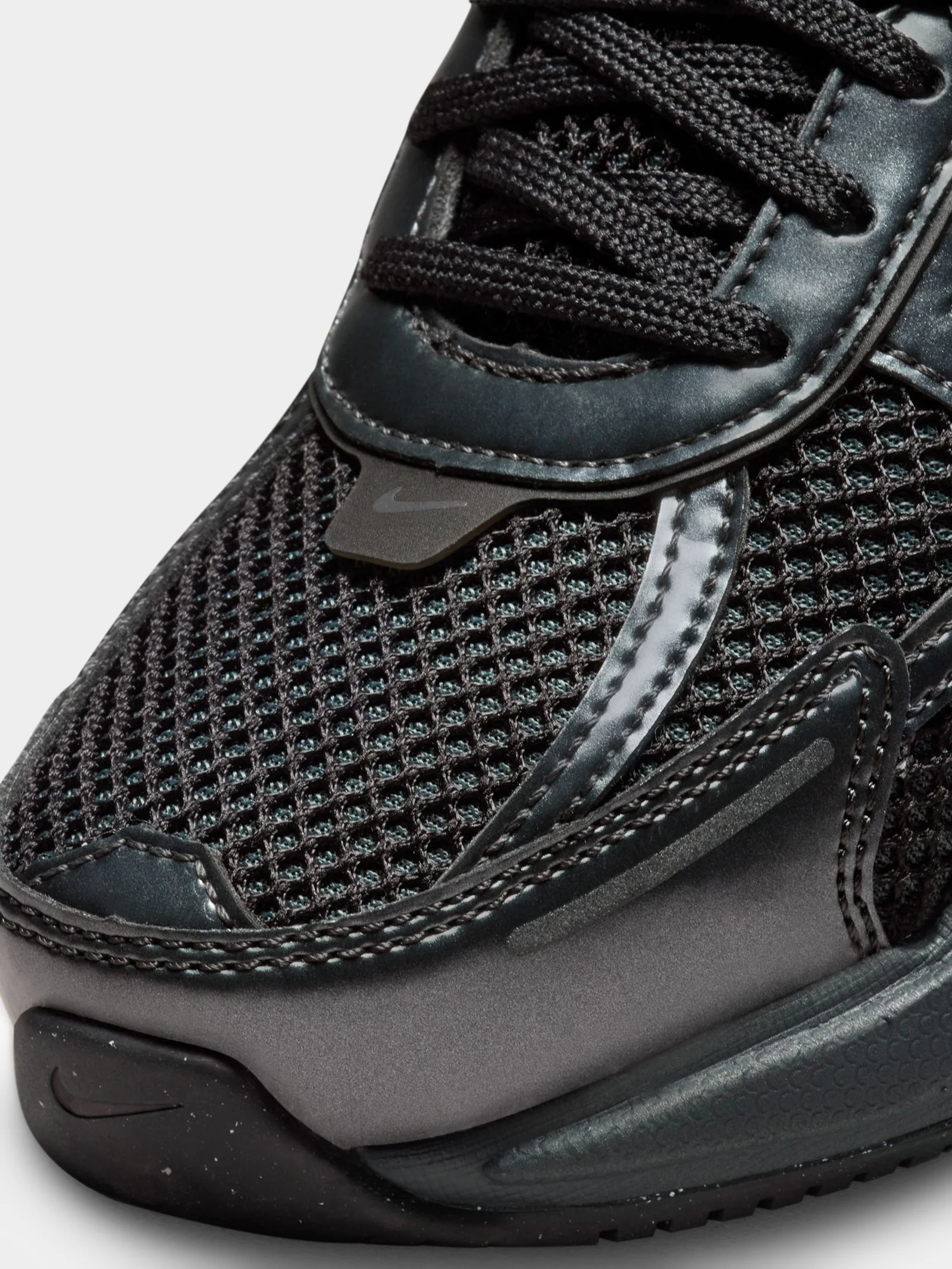 Womens V2K Run Sneakers - Image 4