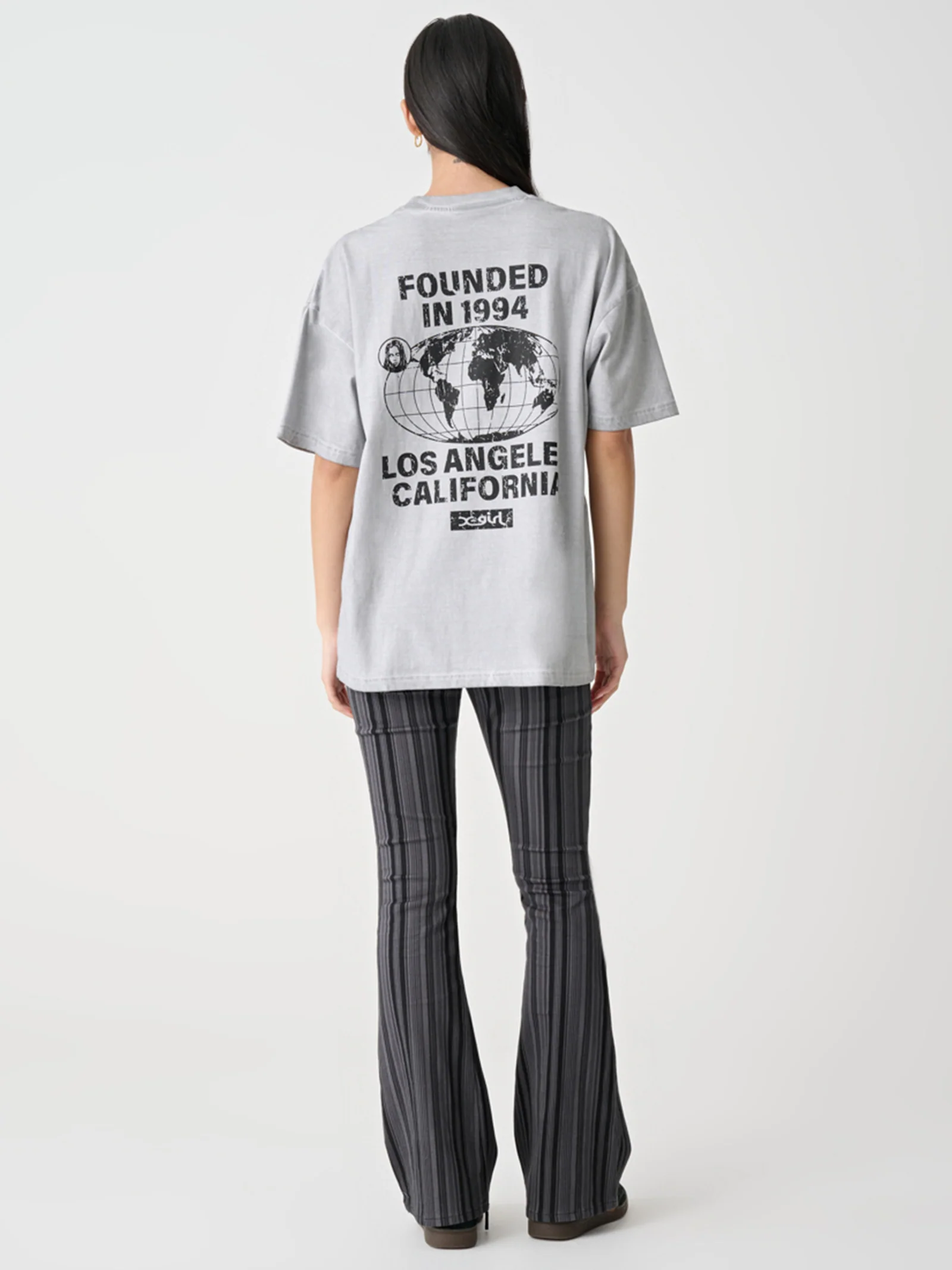 World Founded Oversize T-Shirt - Image 4