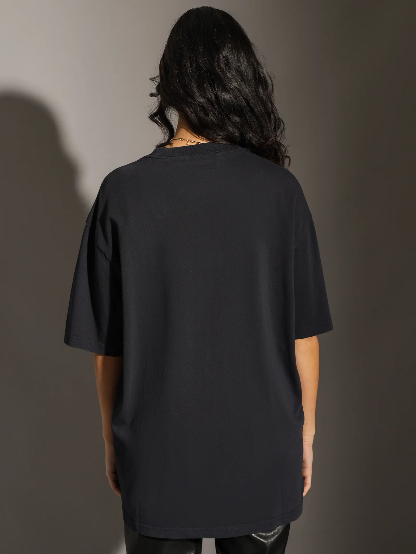 XL Arch Bulls T-Shirt - Image 6