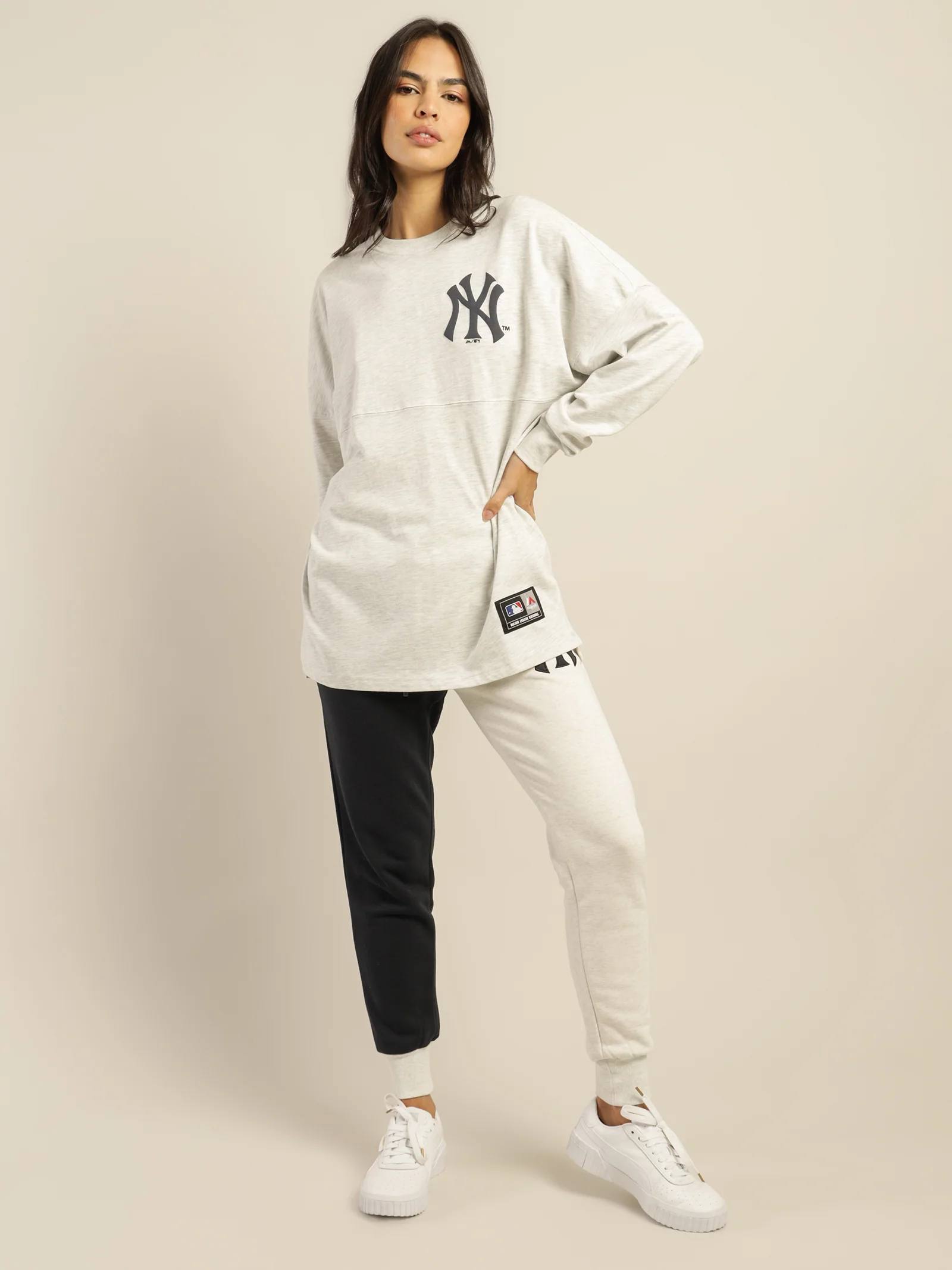 Yankees Long Sleeve T-Shirt - Image 4