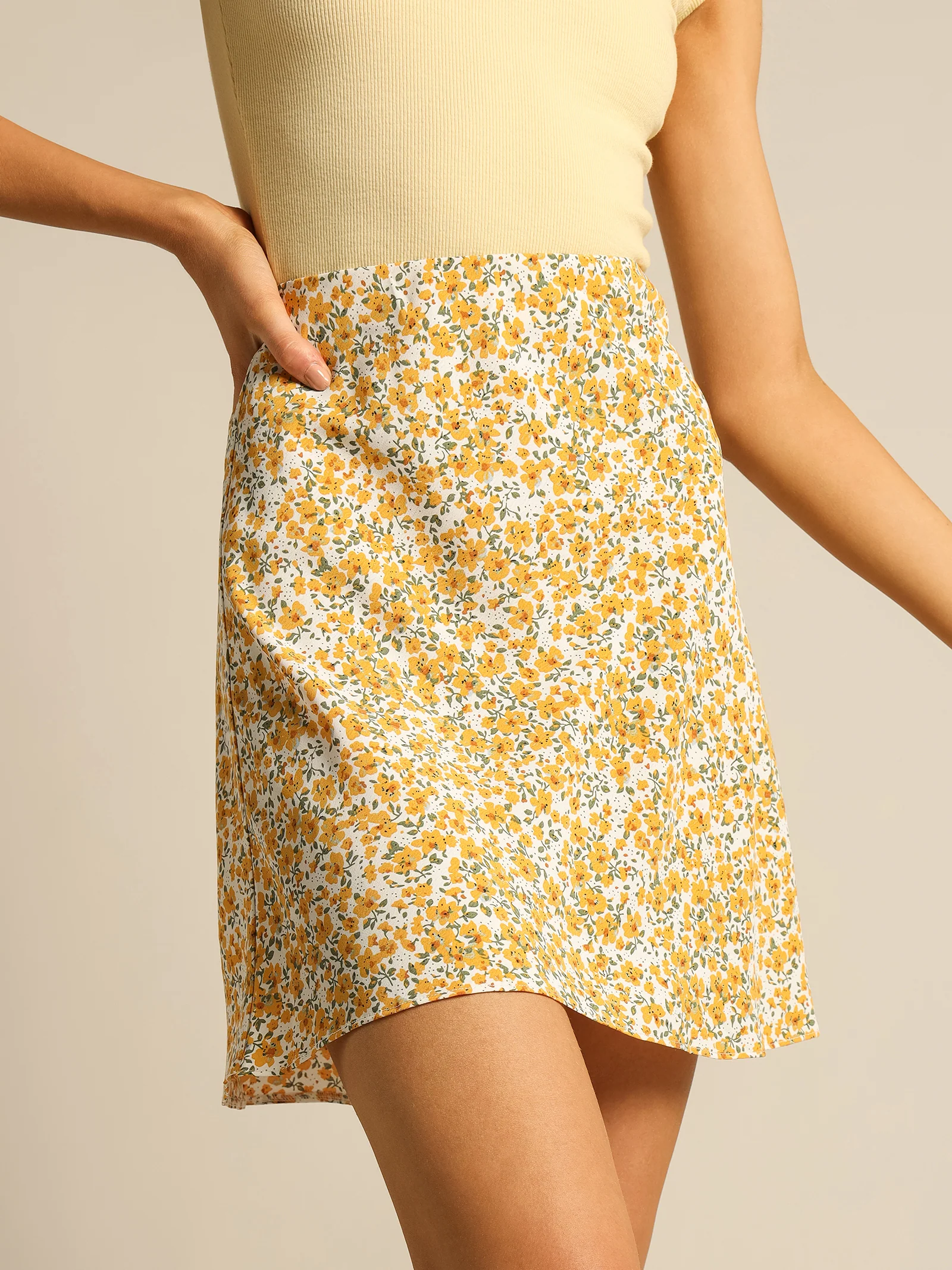 Yasmin Mini Skirt - Image 5