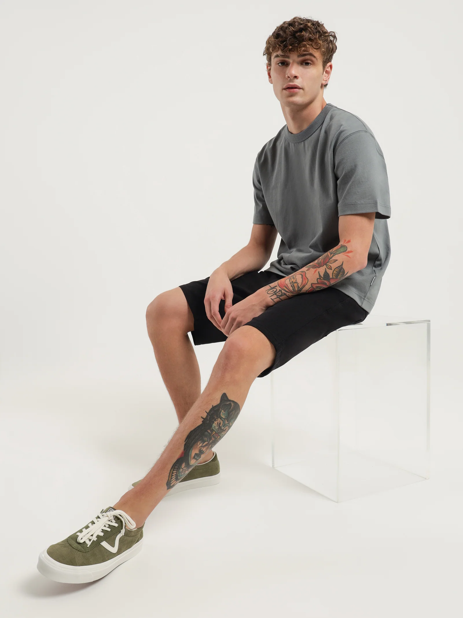 Zane Skinny Denim Shorts - Image 2