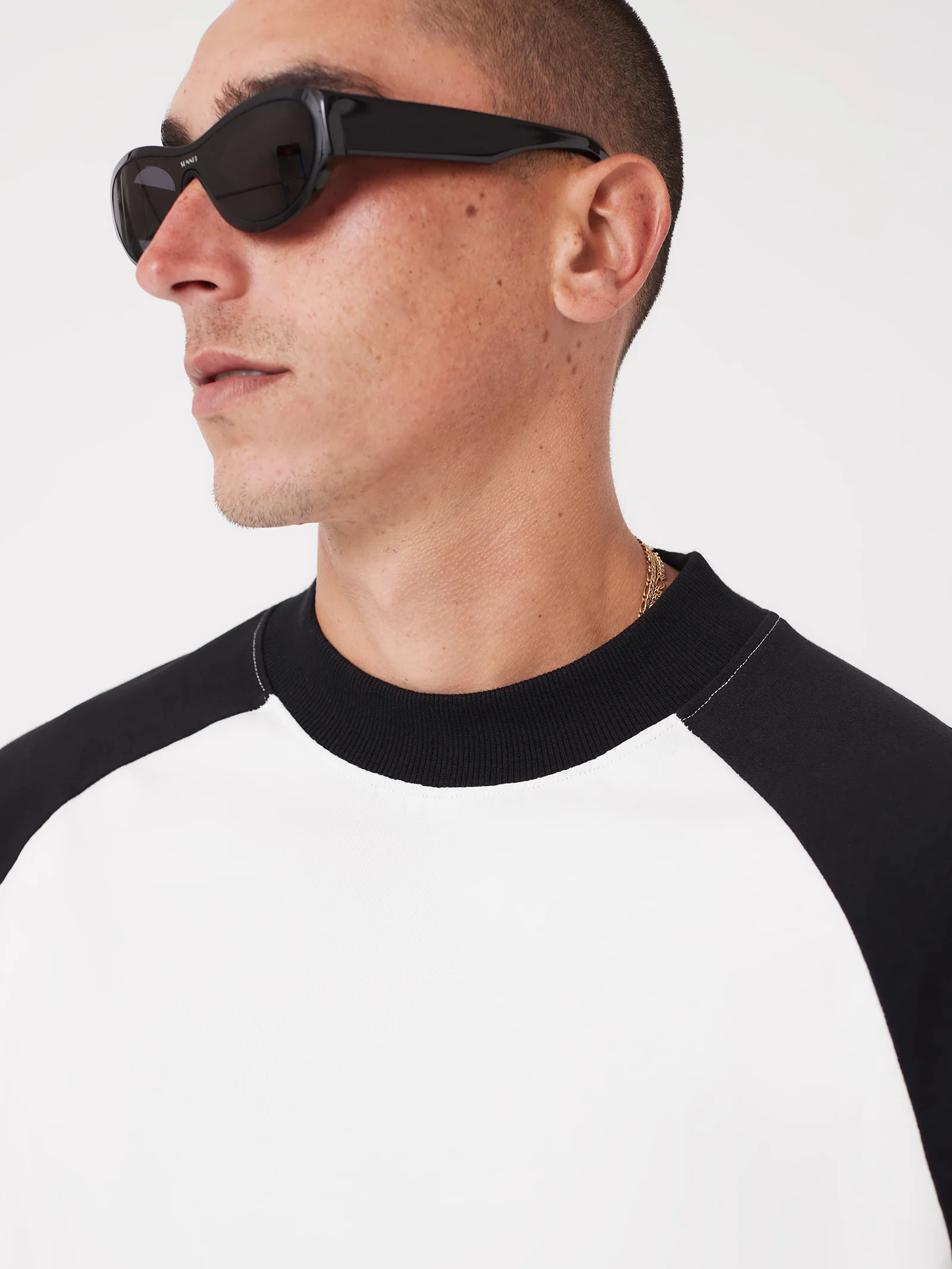 Lounge Raglan Tee - Image 4