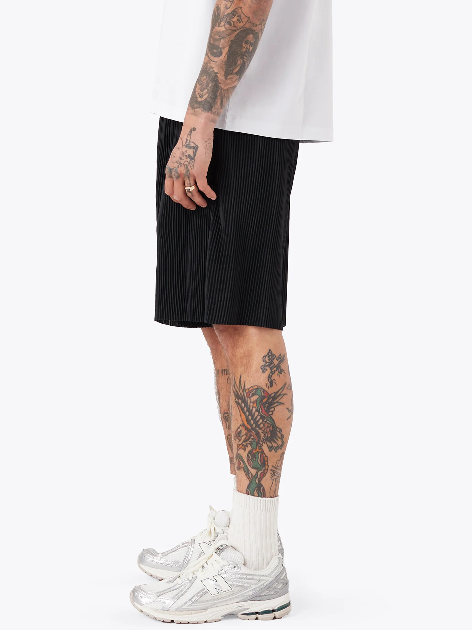 Pleated Short - Image 2
