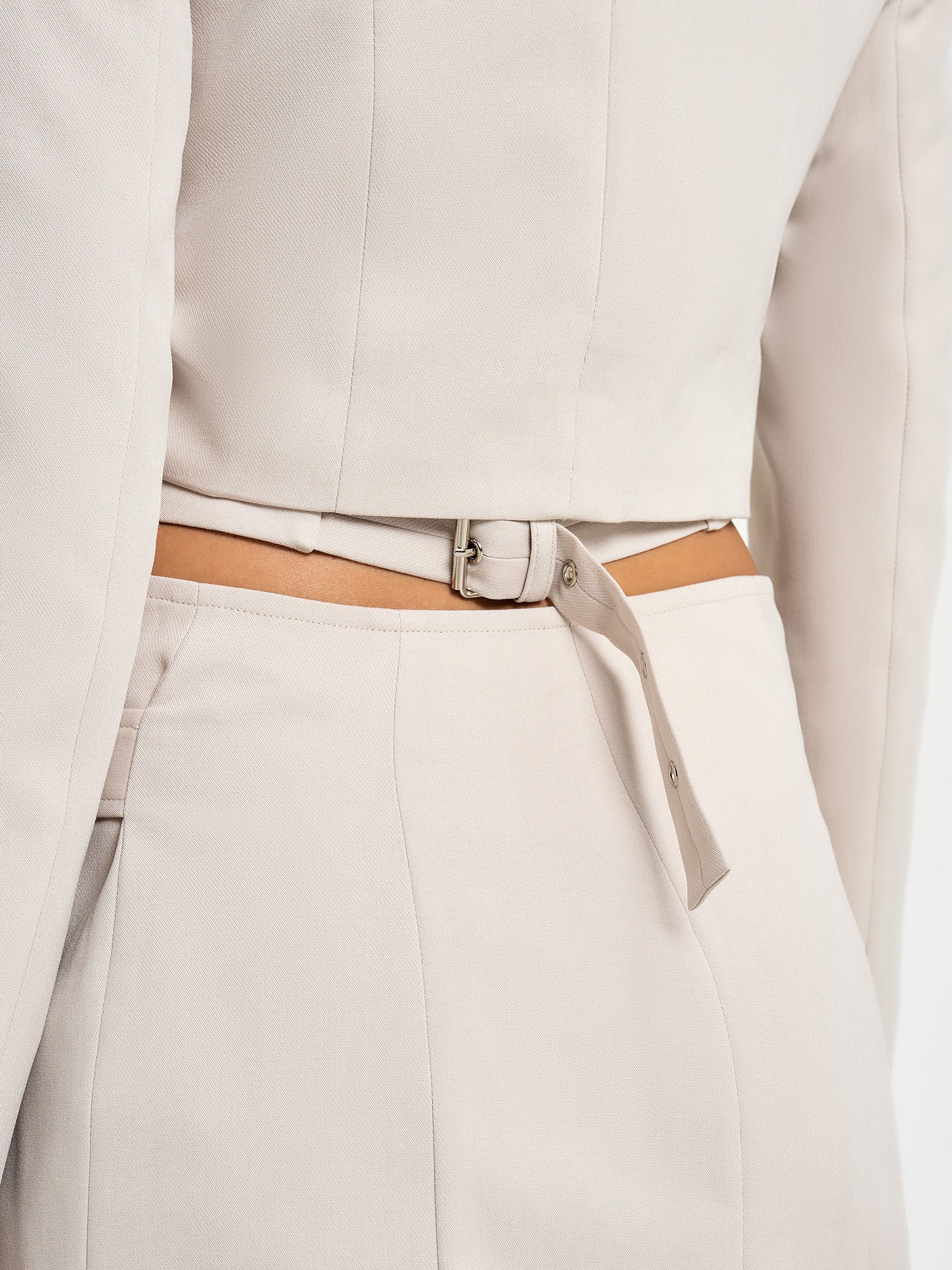 Zuri Cropped Blazer - Image 3